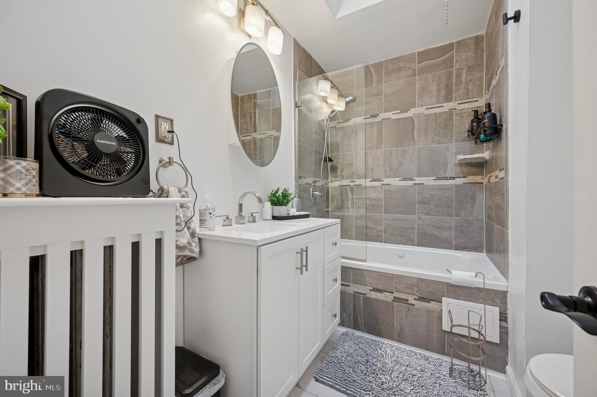 WEST OAK LANE - Residential