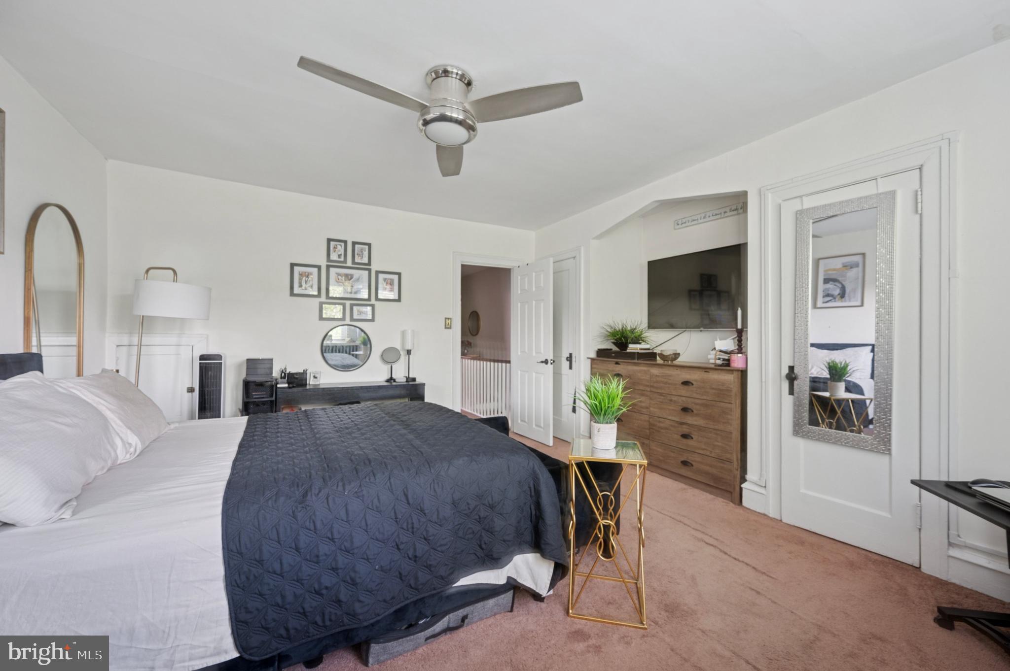 WEST OAK LANE - Residential