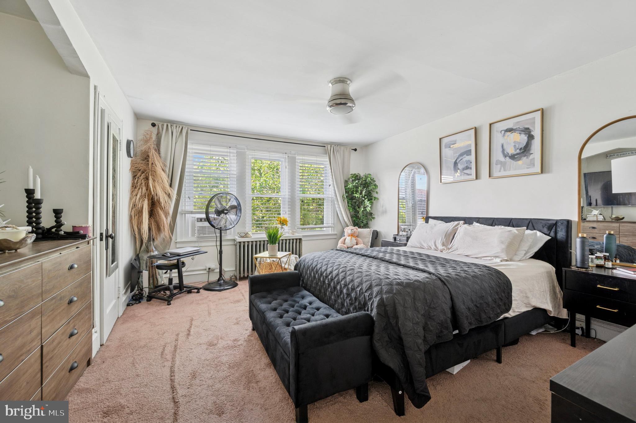 WEST OAK LANE - Residential