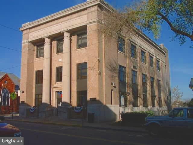 113 W MAIN STREET
