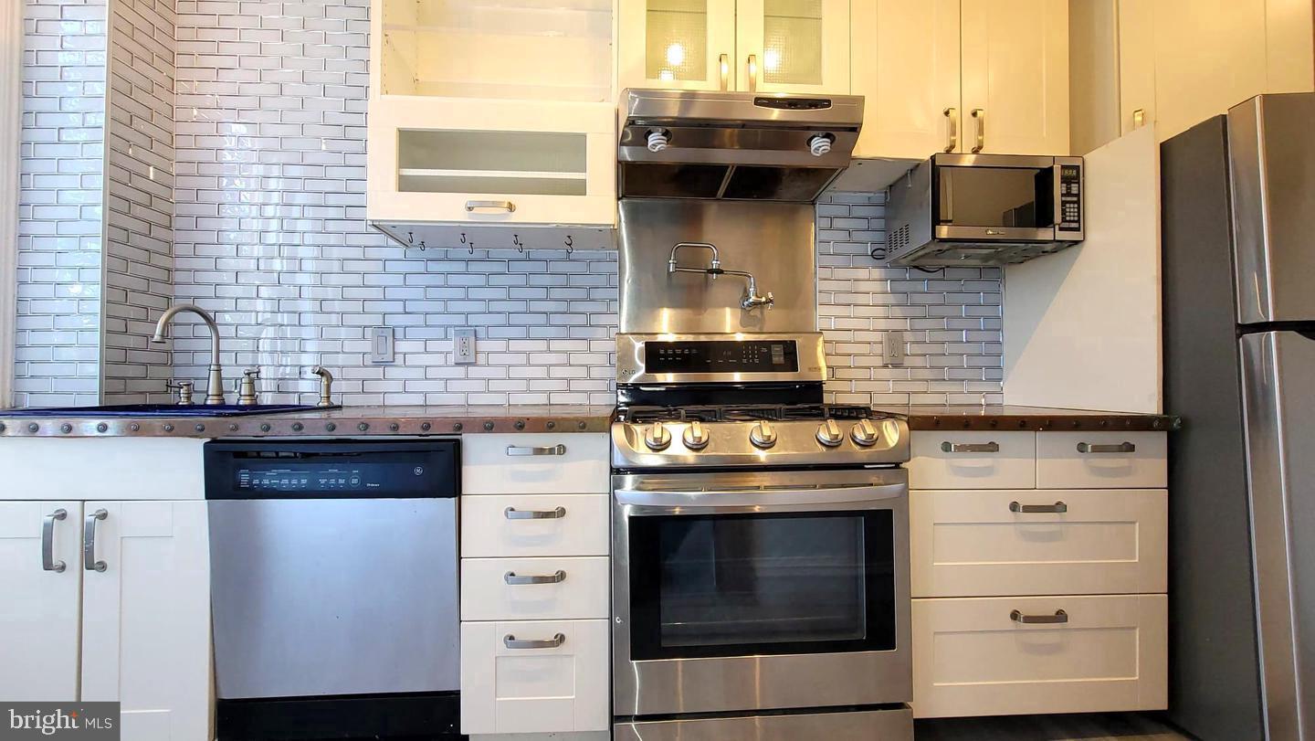 BOLTON HILL HISTORIC DISTRICT - Residential Lease