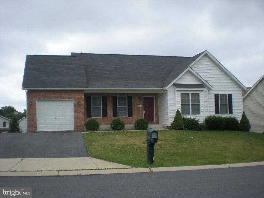 Nice 3 Bedroom, 2 Full bath Rancher with full basement, 1 car garage and deck. Laundry on the main level.  Nice yard and great location.  Available approximately early March   Please no large dogs or cats.  Tenant Insurance required.  Please use LA application and lease.