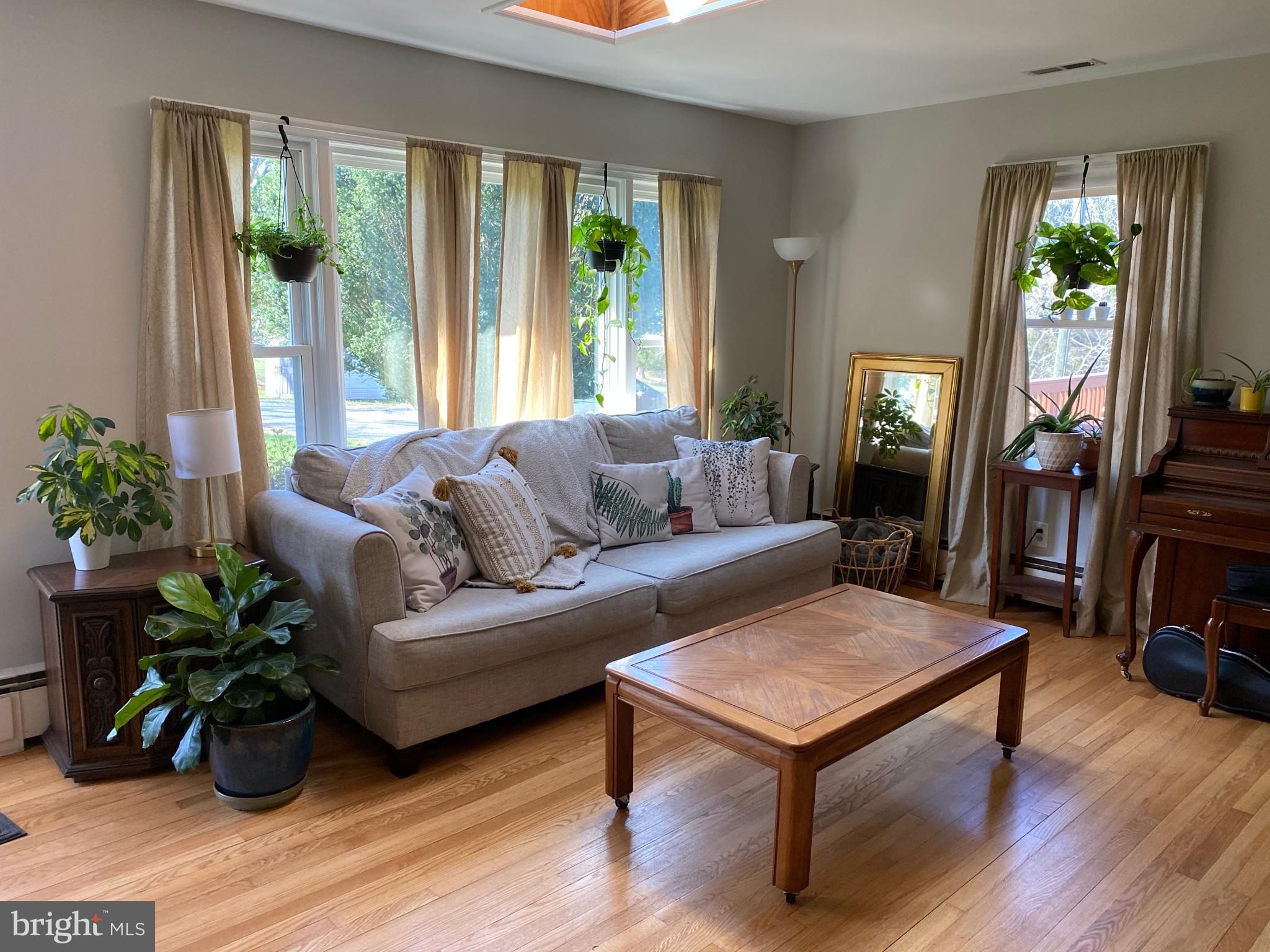 AMISSVILLE - Residential