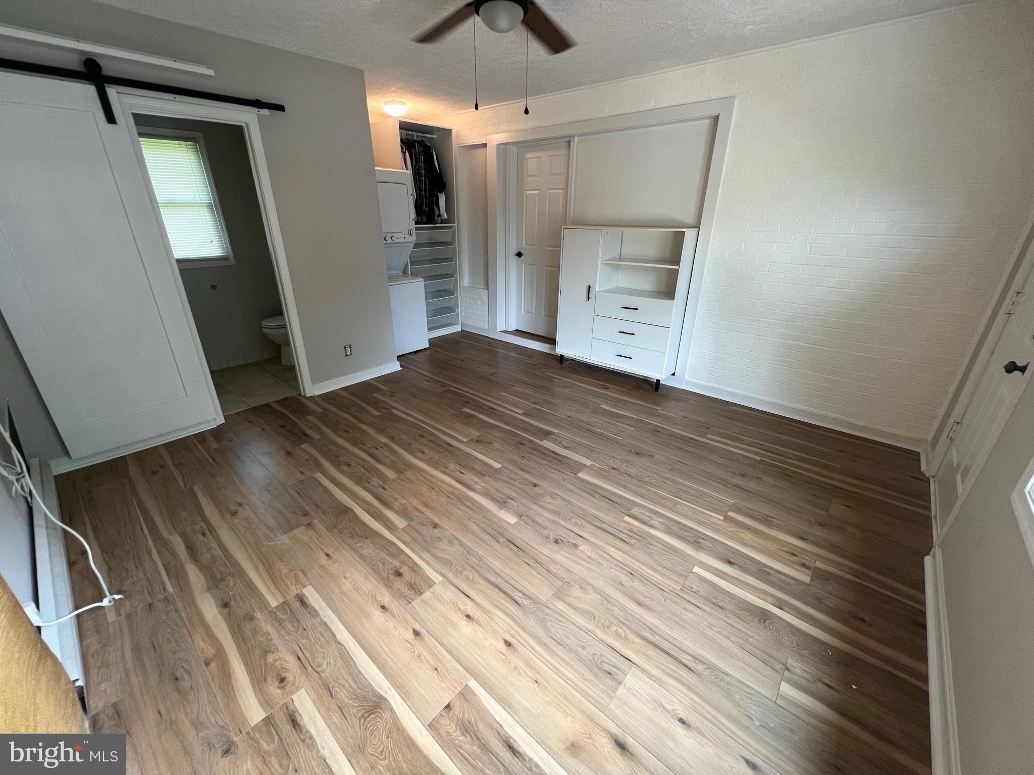 AMISSVILLE - Residential