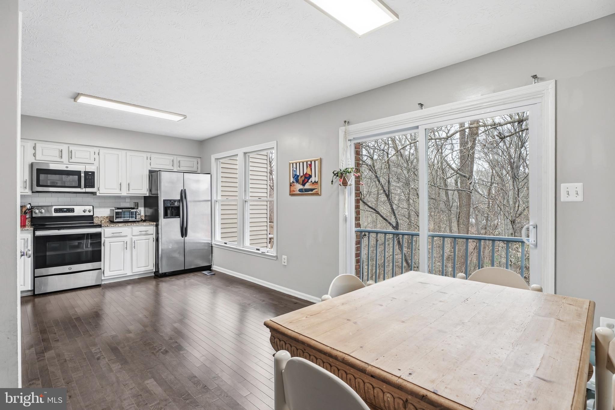 SUMMIT CHASE - Residential