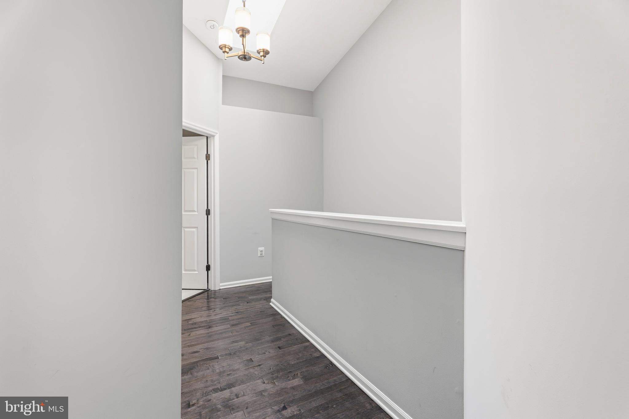 SUMMIT CHASE - Residential