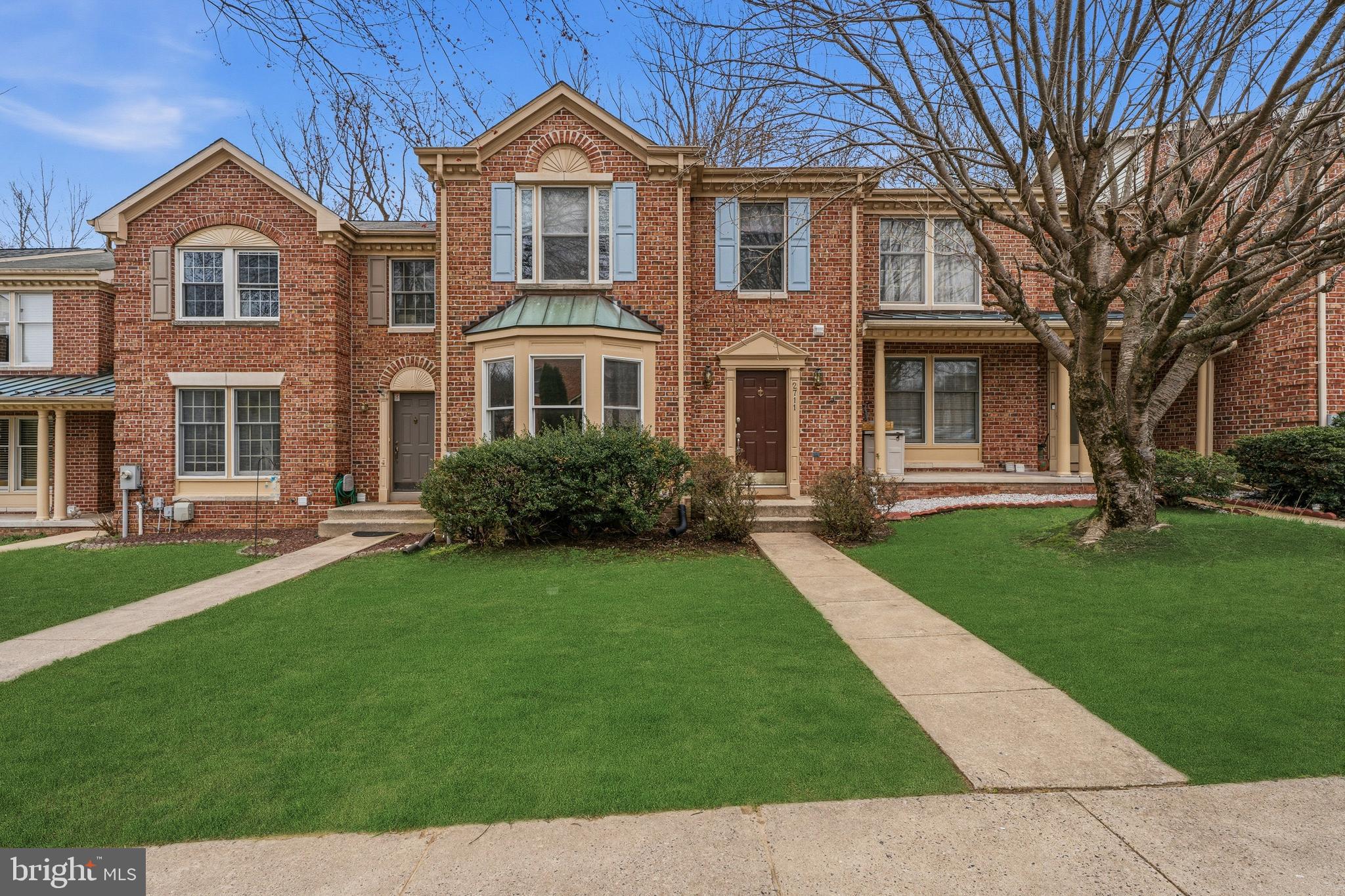 SUMMIT CHASE - Residential