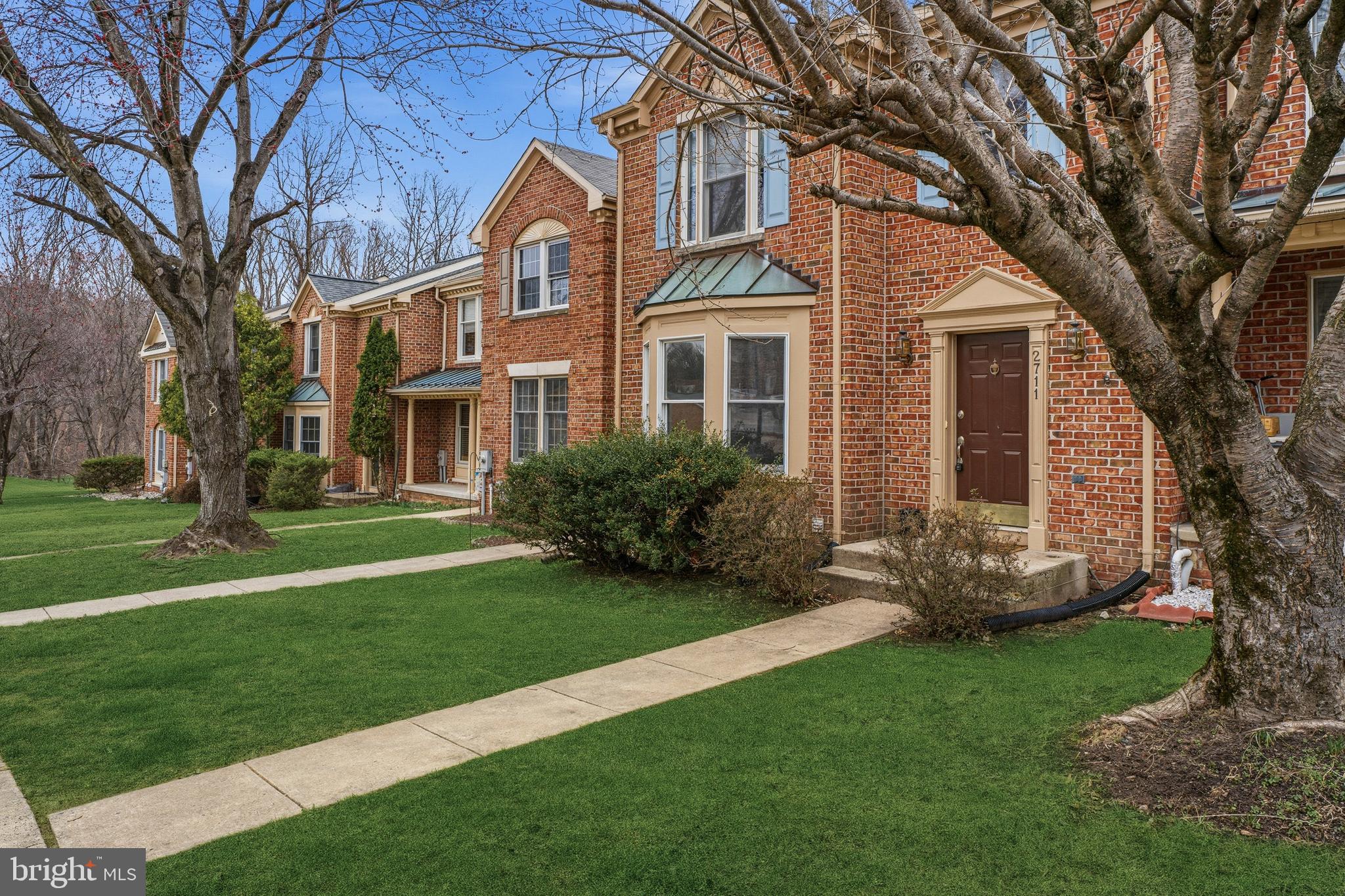 SUMMIT CHASE - Residential