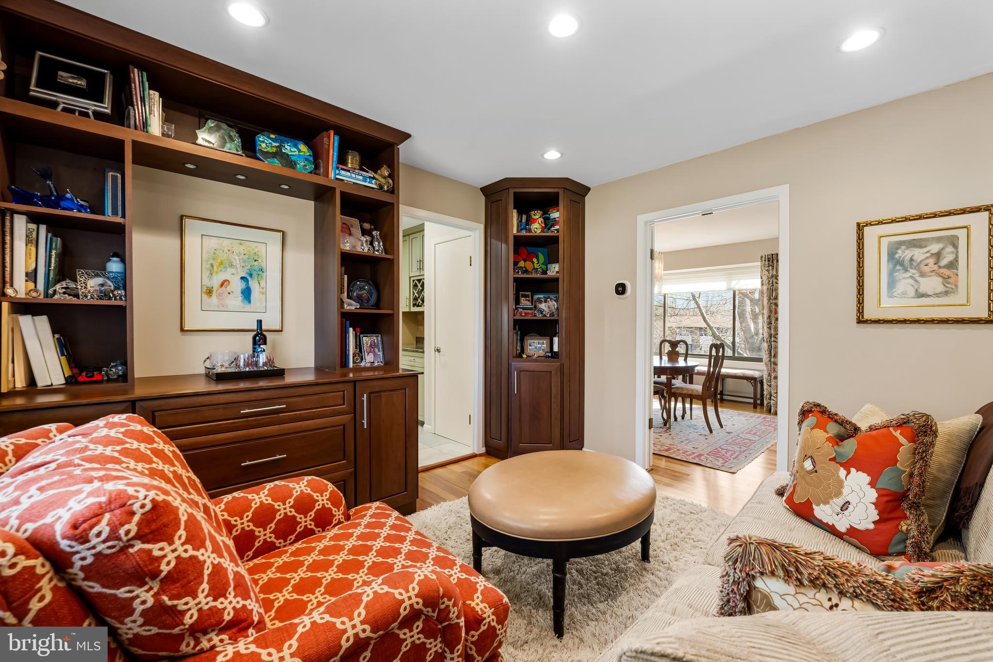 VELVET HILLS - Residential