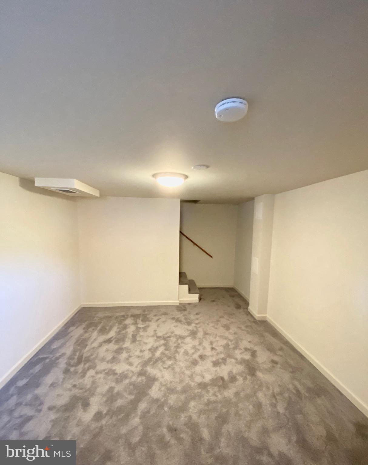 LONG BRANCH PARK - Residential Lease