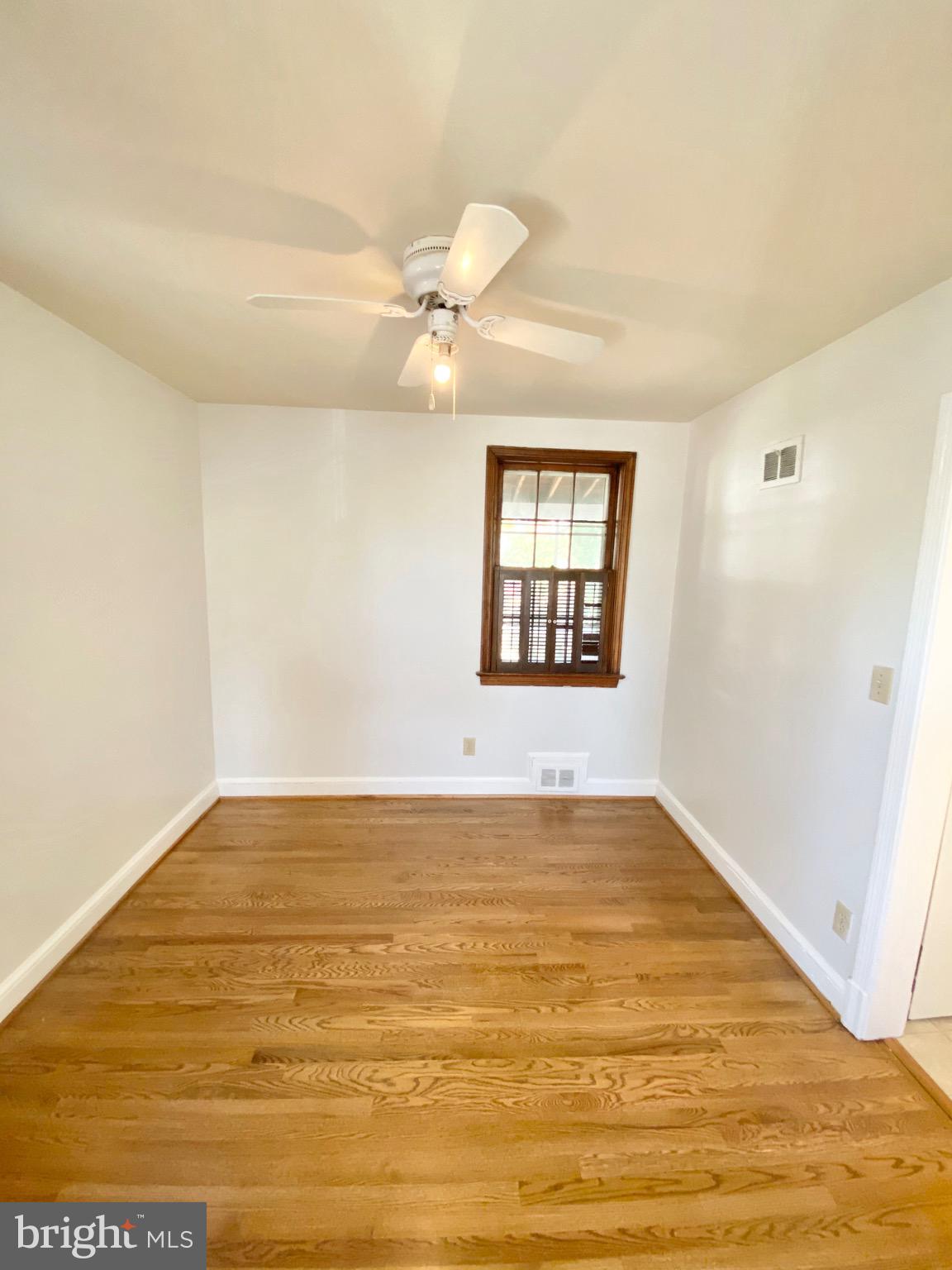 LONG BRANCH PARK - Residential Lease