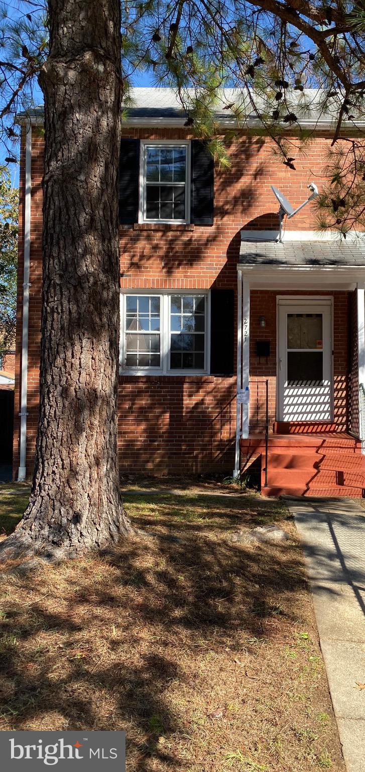 LONG BRANCH PARK - Residential Lease