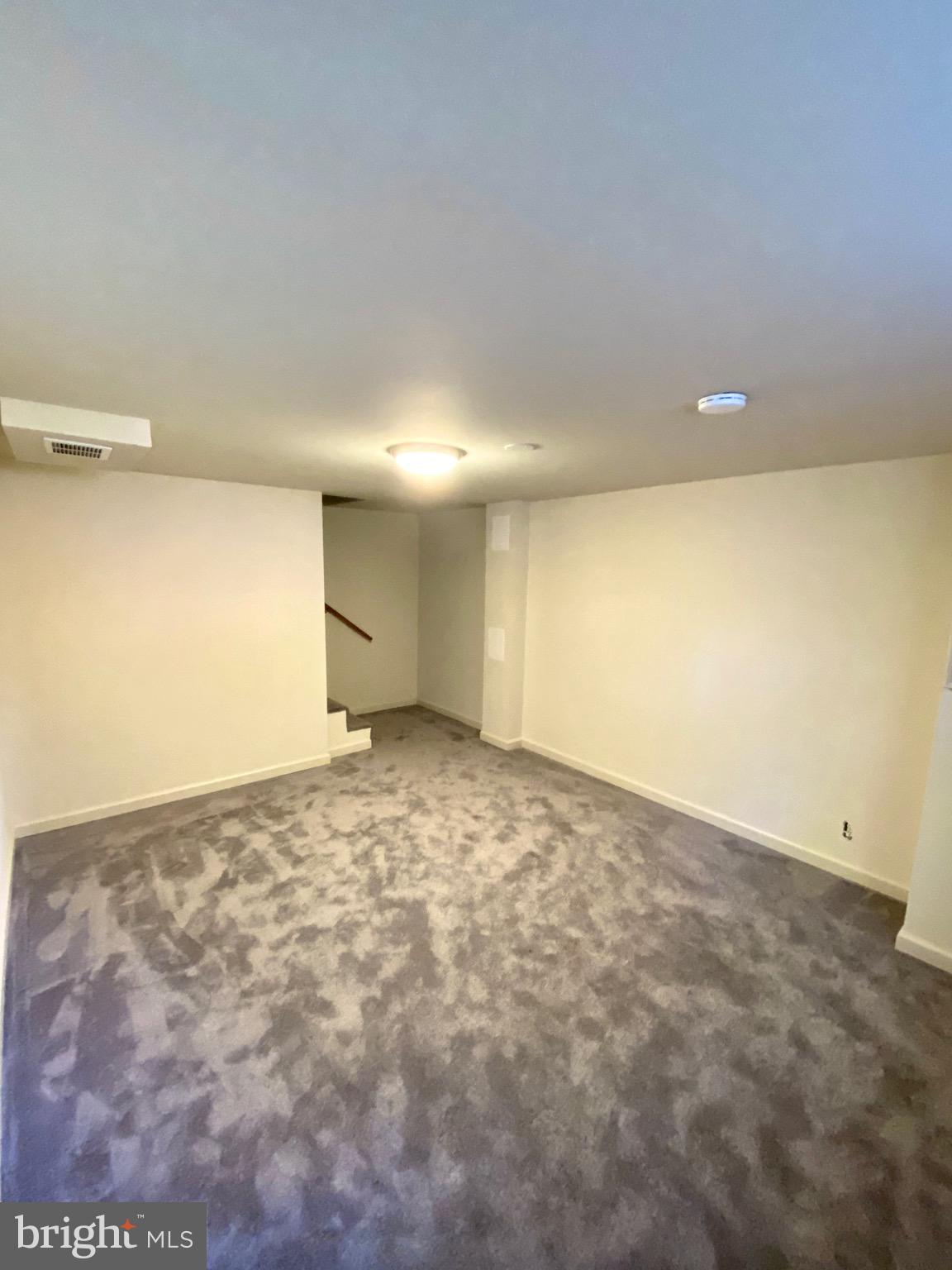 LONG BRANCH PARK - Residential Lease