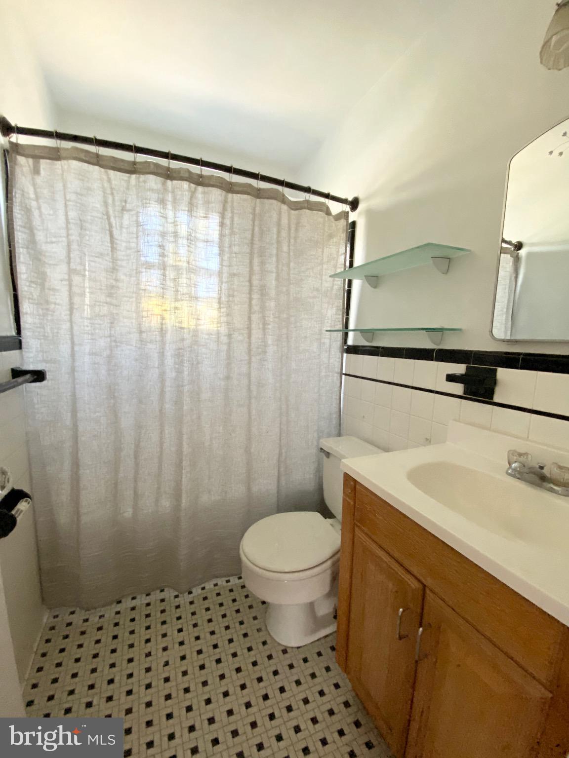 LONG BRANCH PARK - Residential Lease