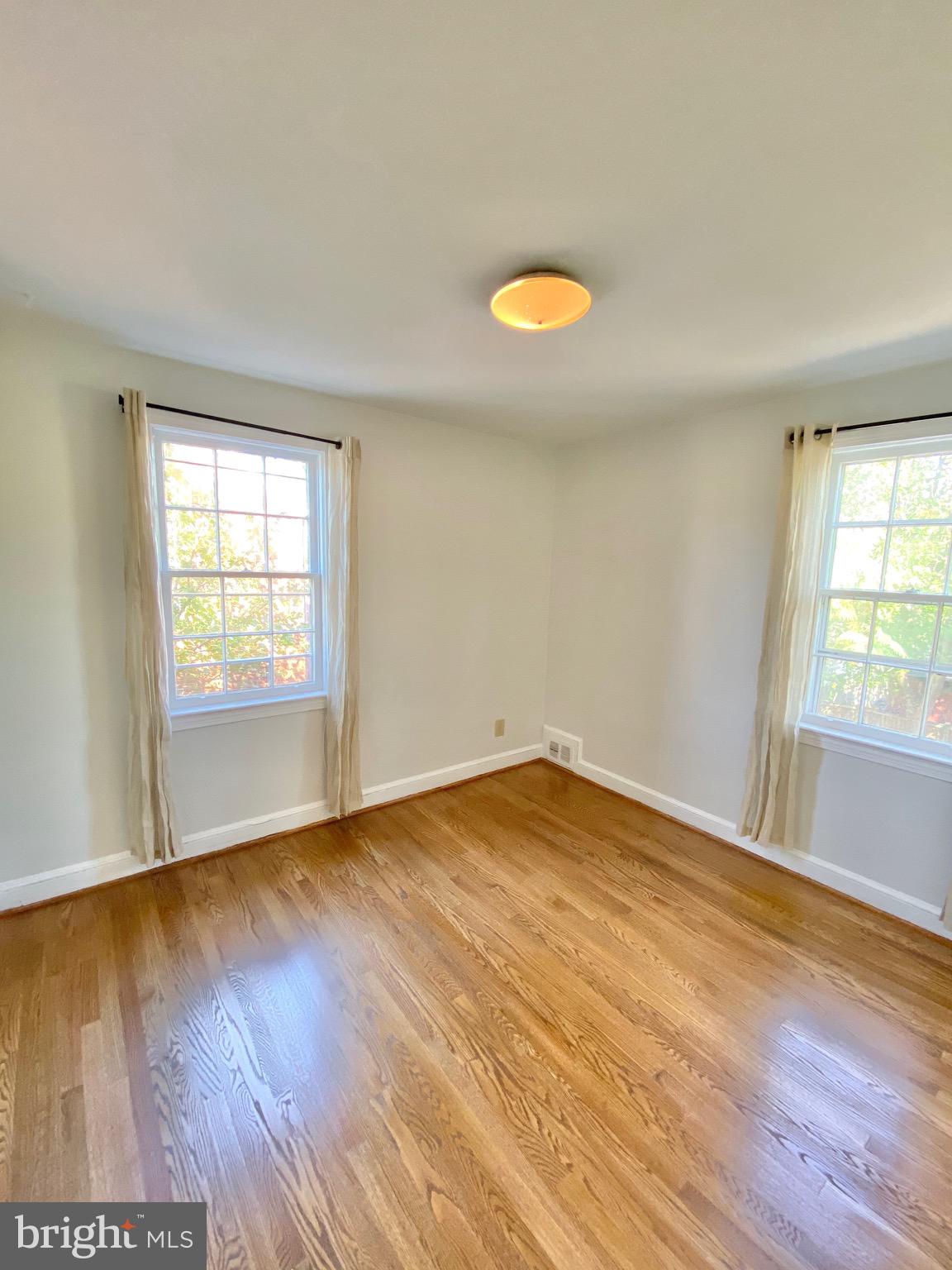 LONG BRANCH PARK - Residential Lease