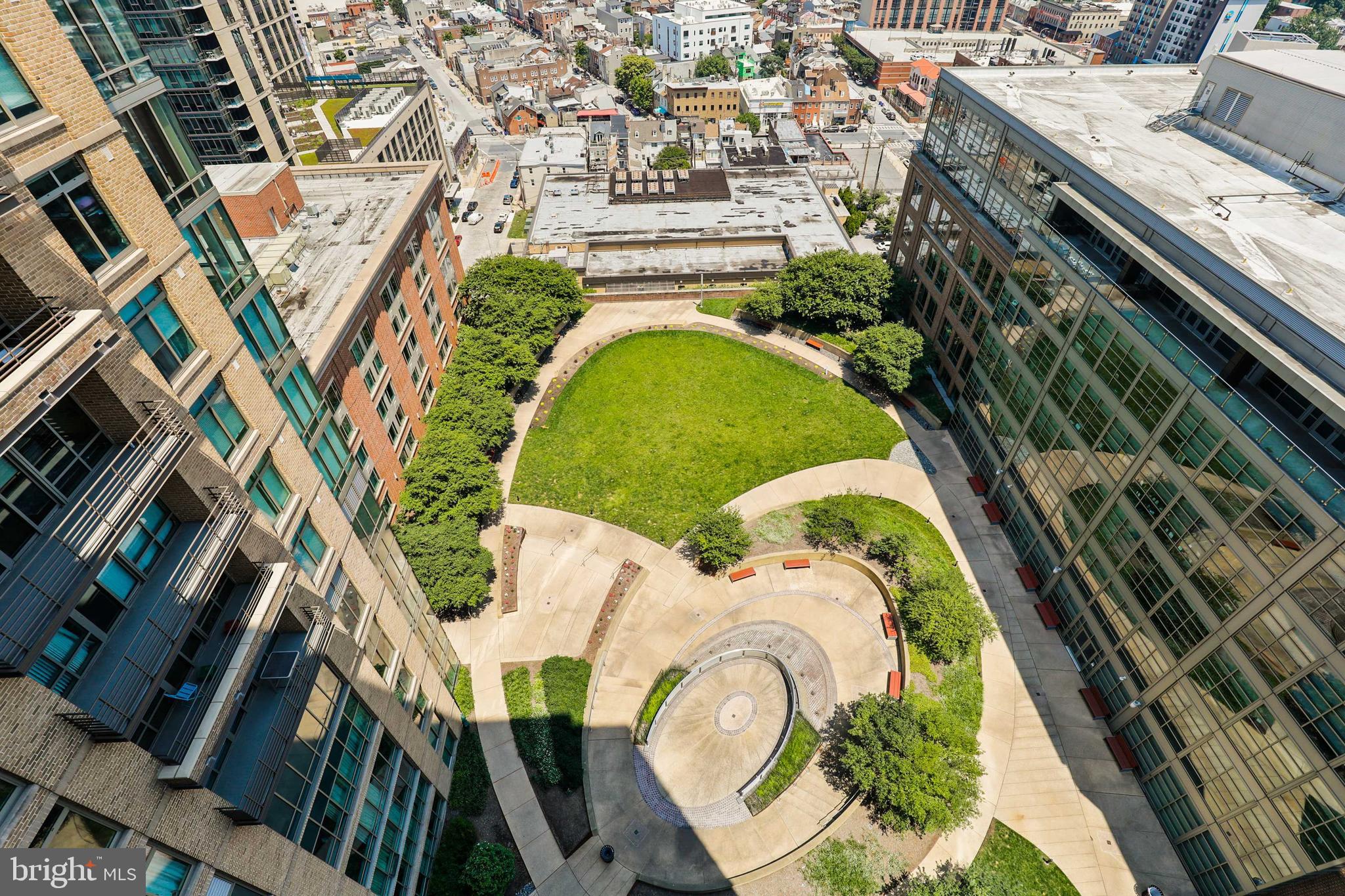 HARBOR EAST - Residential