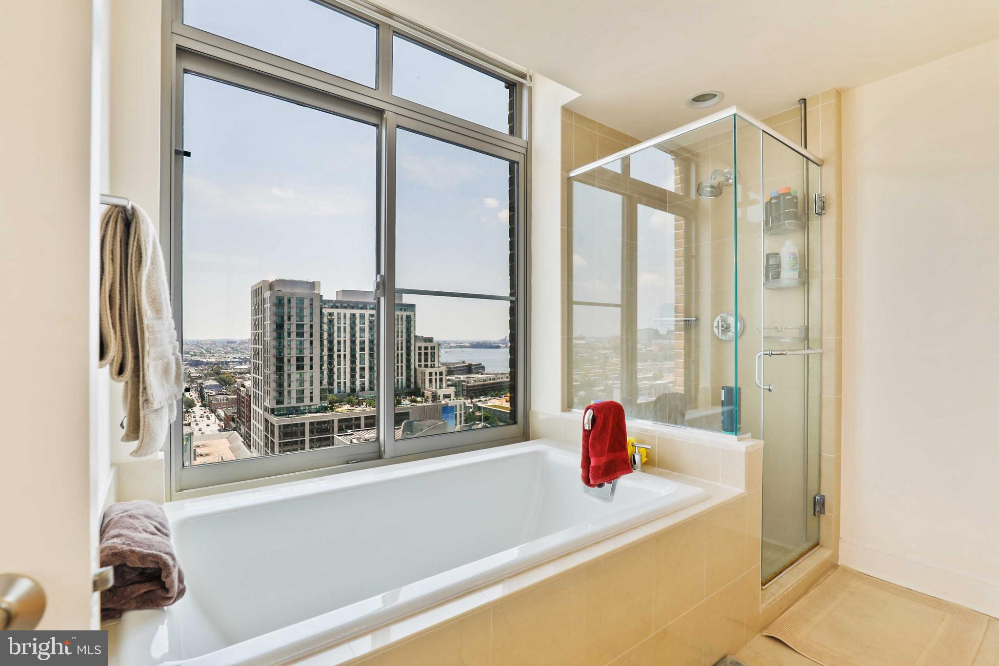 HARBOR EAST - Residential