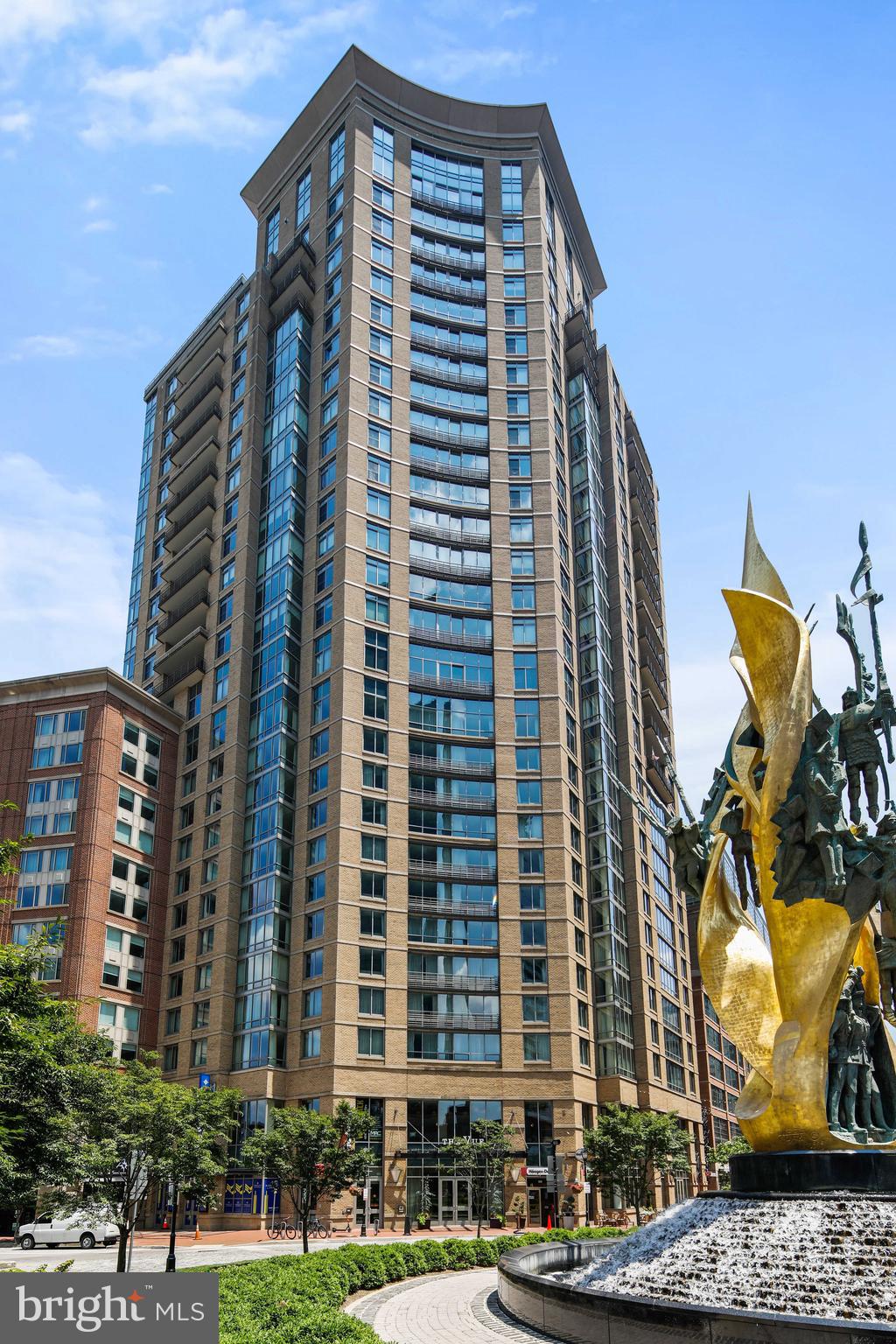 HARBOR EAST - Residential