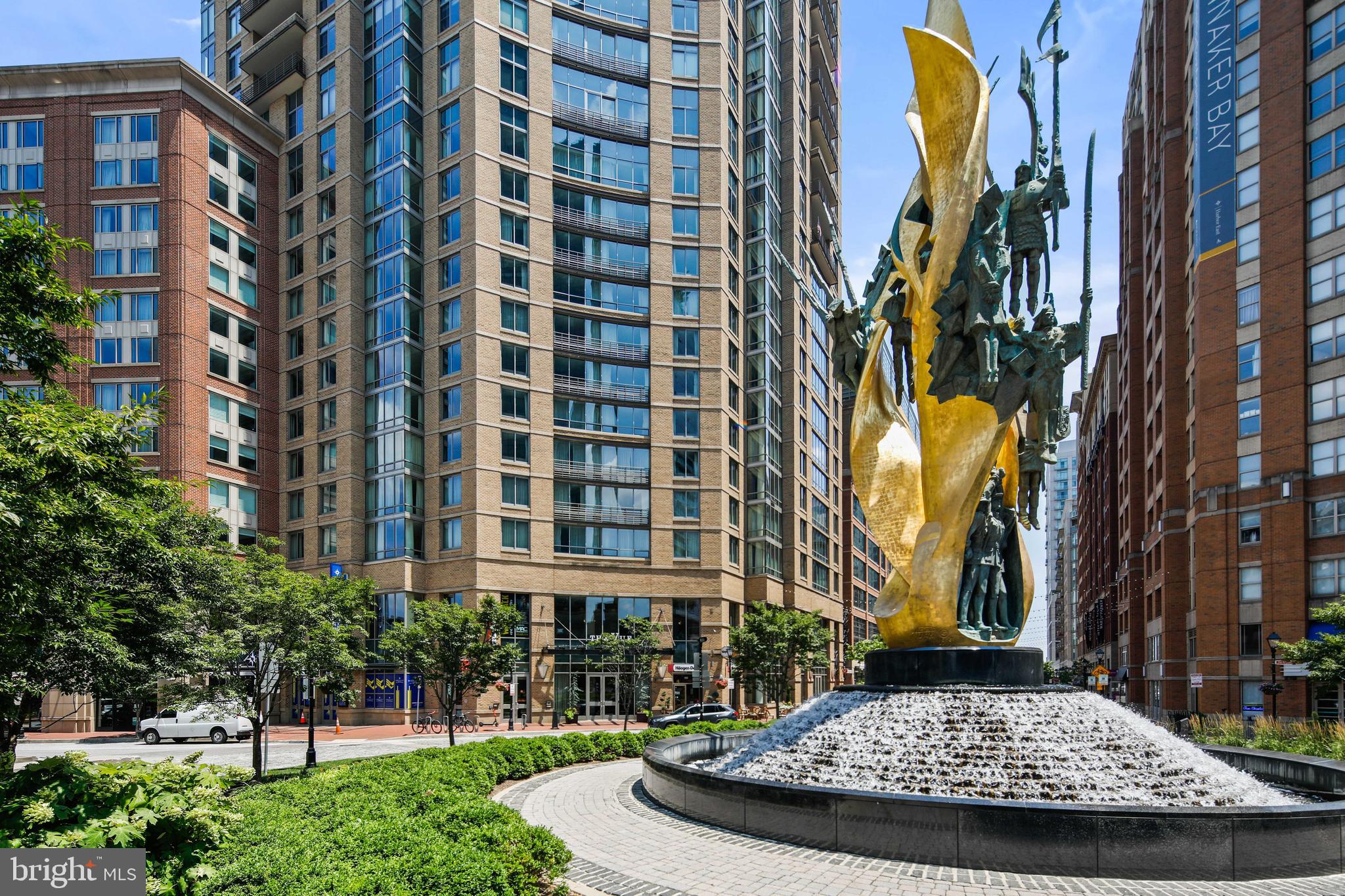 HARBOR EAST - Residential