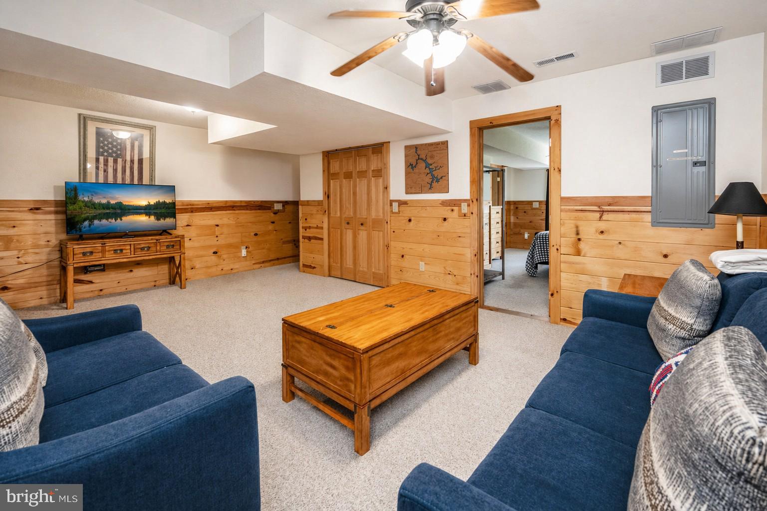 YELLOWSTONE VILLAGE - Residential