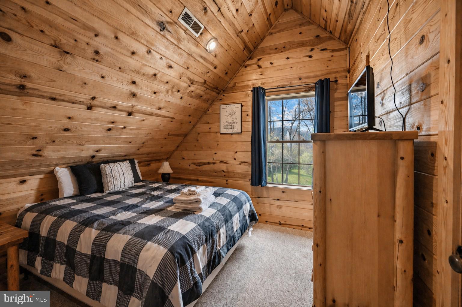 YELLOWSTONE VILLAGE - Residential