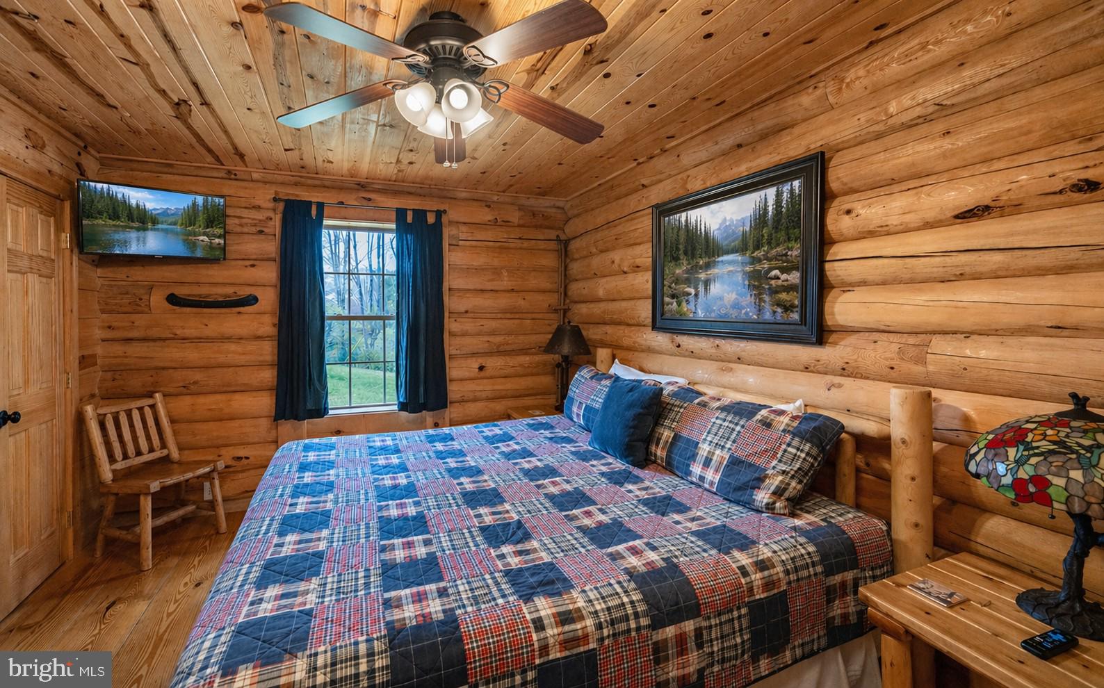 YELLOWSTONE VILLAGE - Residential