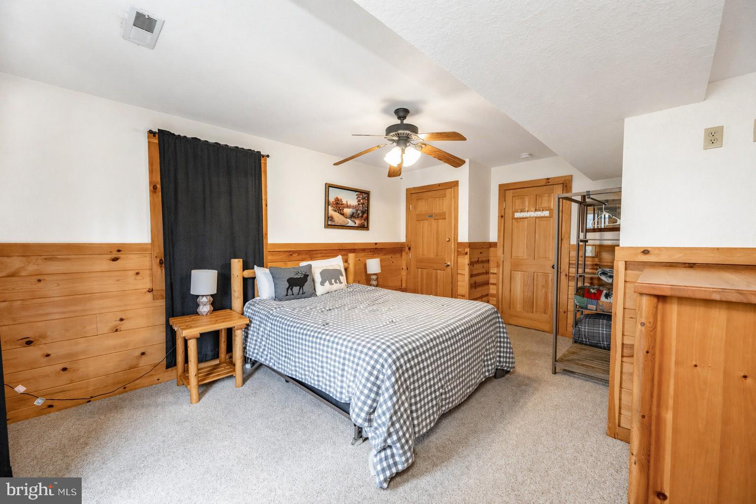 YELLOWSTONE VILLAGE - Residential