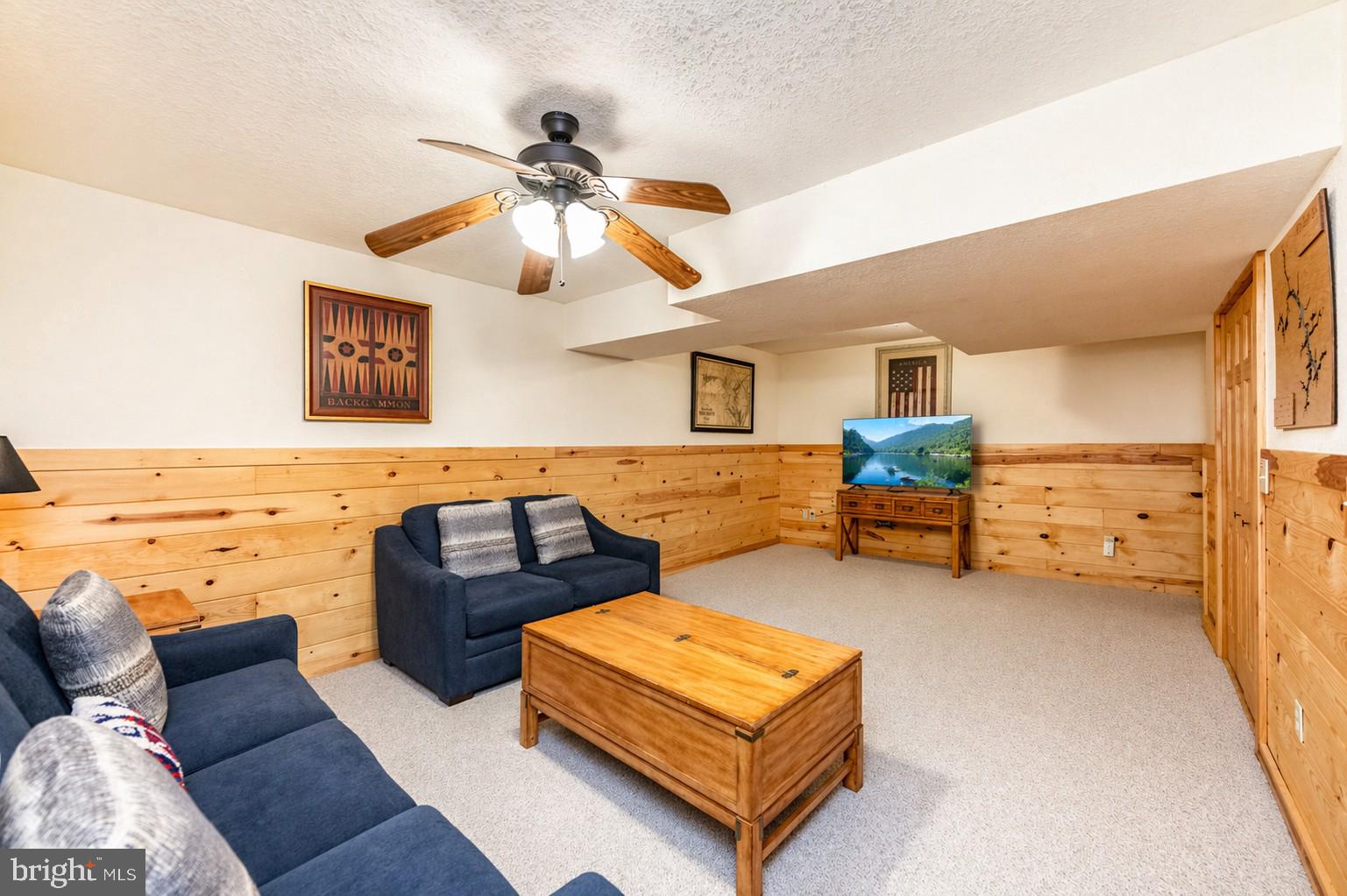 YELLOWSTONE VILLAGE - Residential