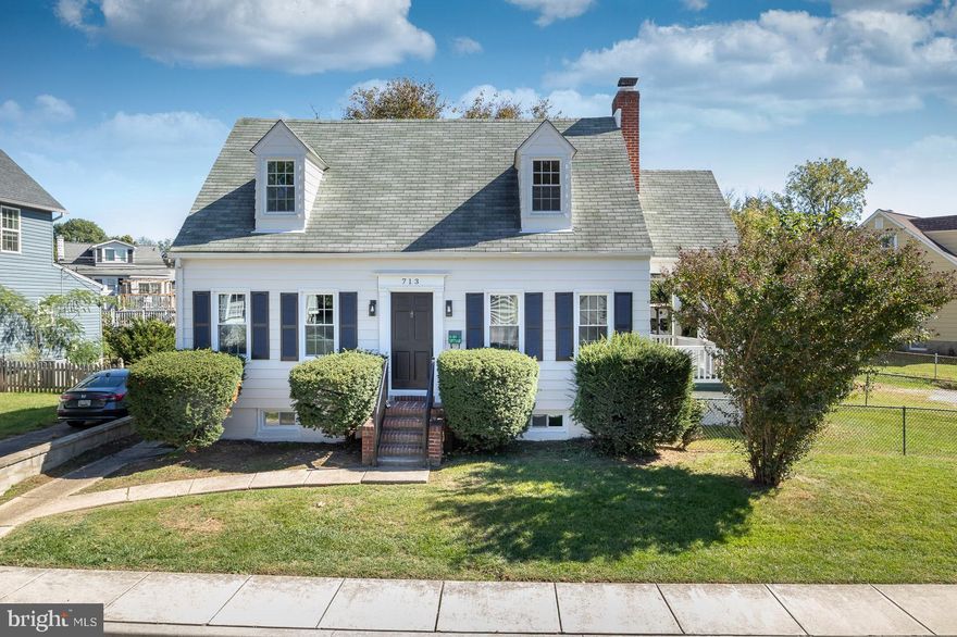 OVERLEA CHARMER!! *** FULL RENOVATION *** Shows like a model ***  Lots of options with so many bedrooms ***