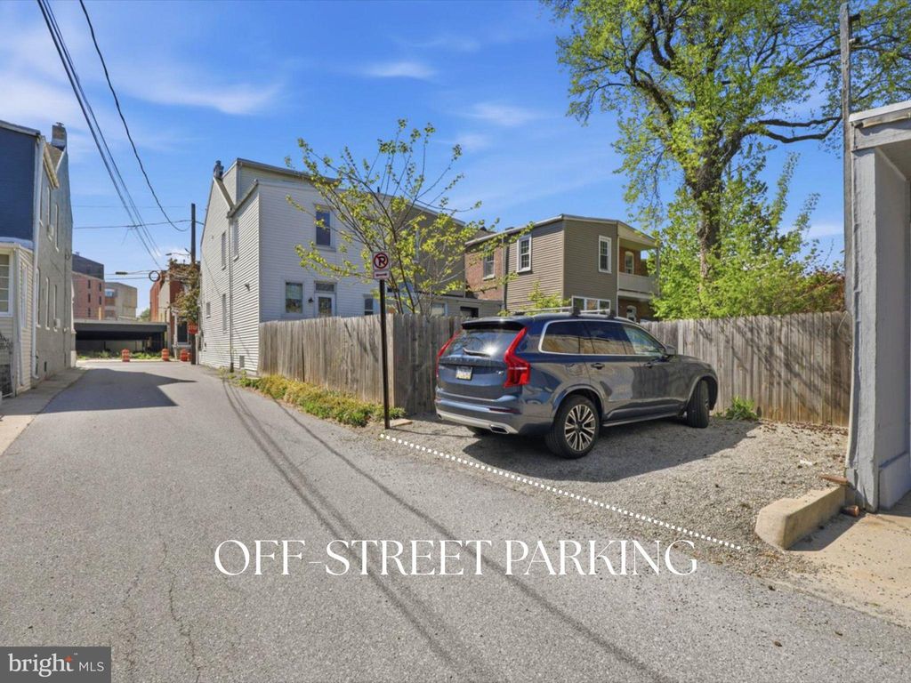 Photo of 237 Elm Street, LANCASTER, PA 17603 (MLS # PALA2086512)