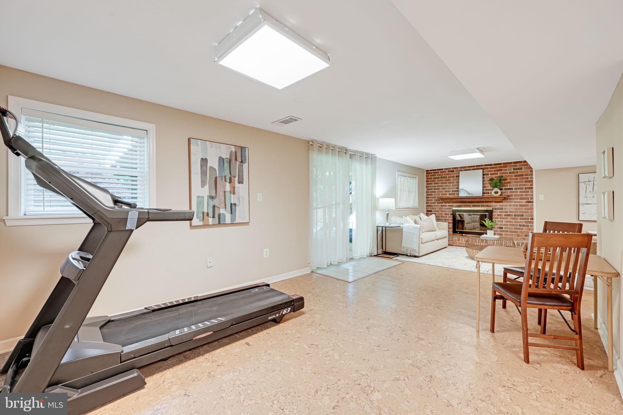 KINGS PARK WEST - Residential