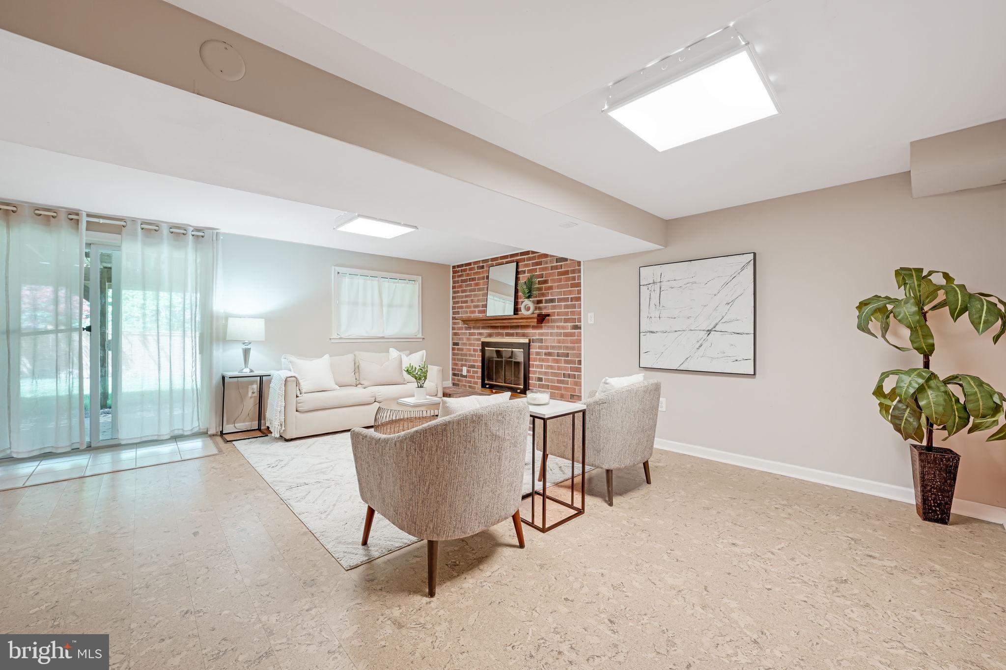 KINGS PARK WEST - Residential