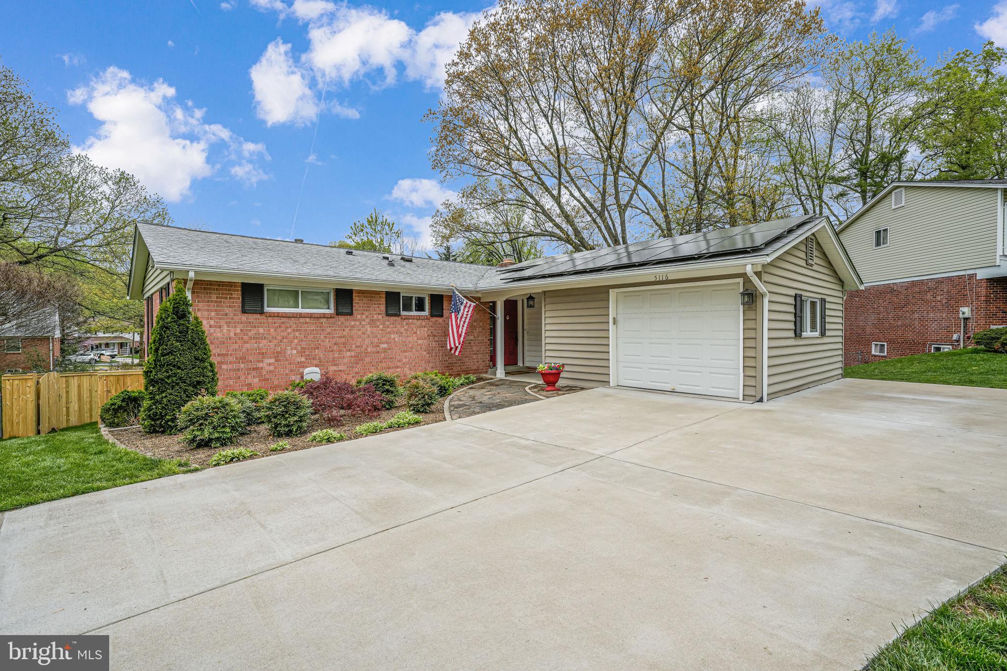 KINGS PARK WEST - Residential