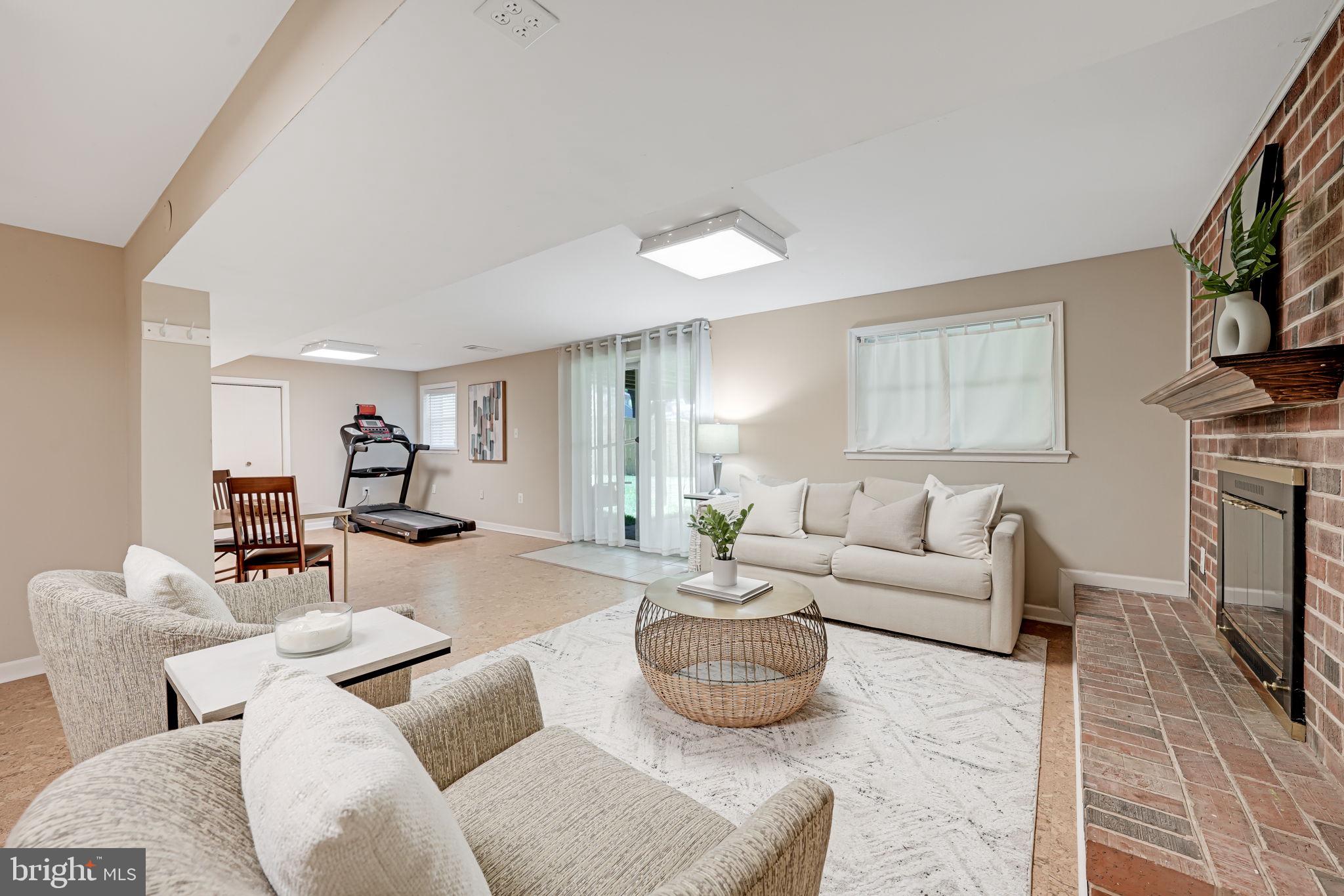 KINGS PARK WEST - Residential