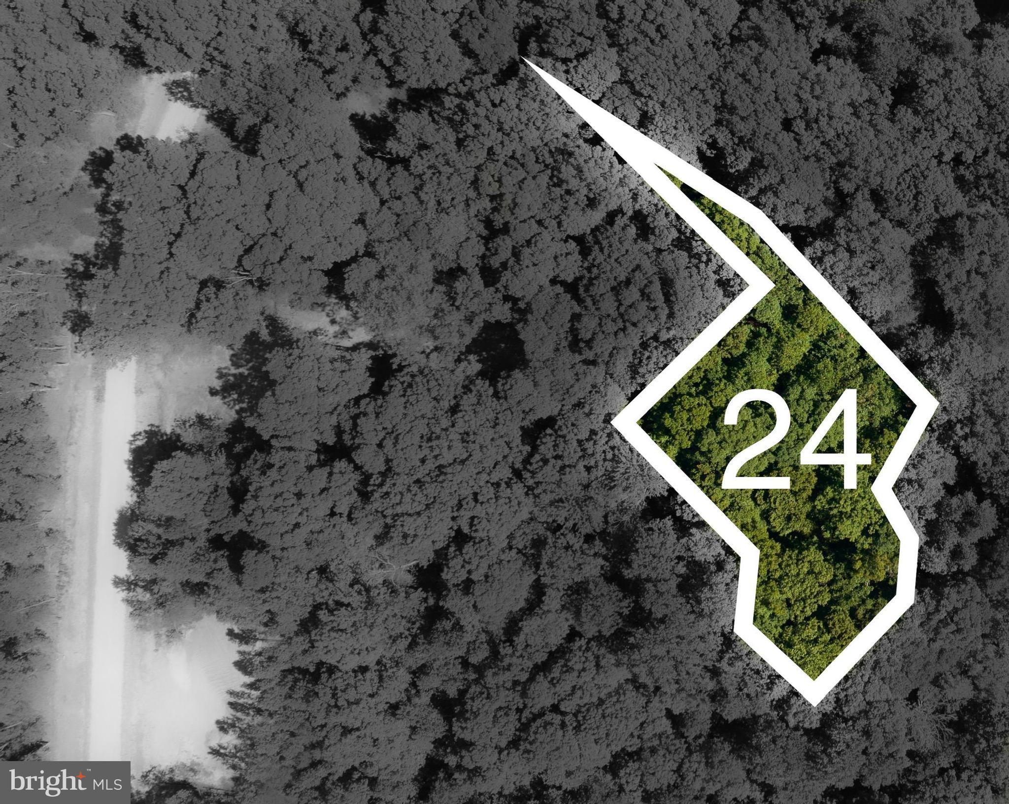 Price Reduction! Only 5 lots left! Breton Knolls is a 24 lot subdivision in Leonardtown of 1-7.5 acre lots. HOA of $300 annually with a $500 initial capital contribution