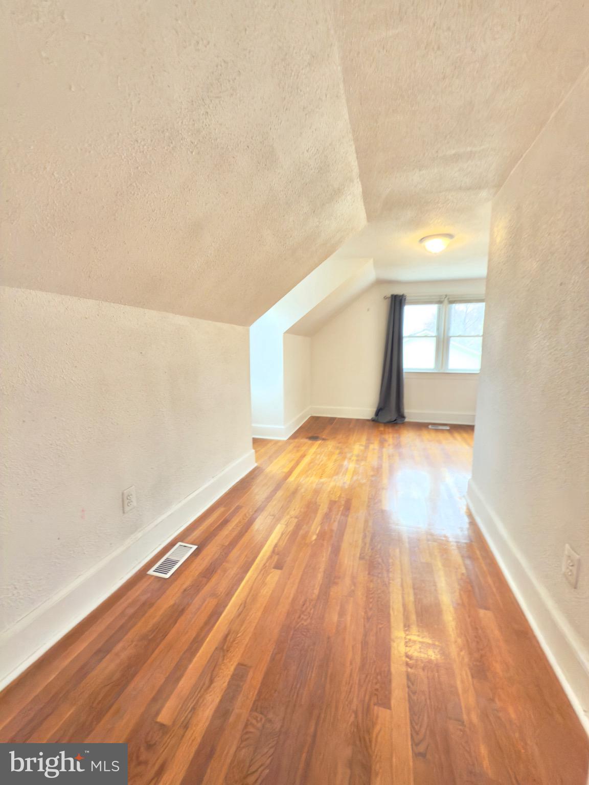 MAYFIELD - Residential