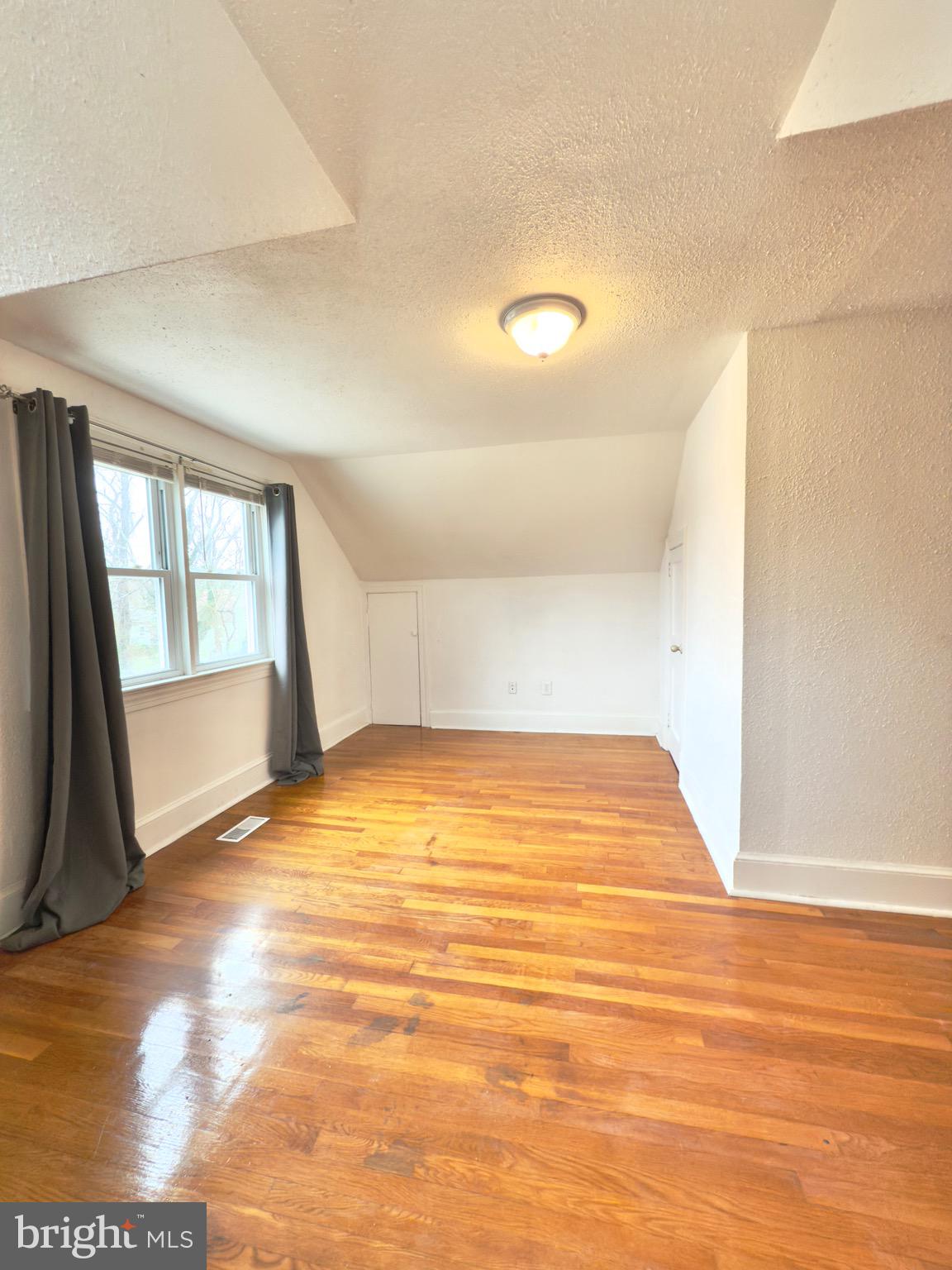 MAYFIELD - Residential