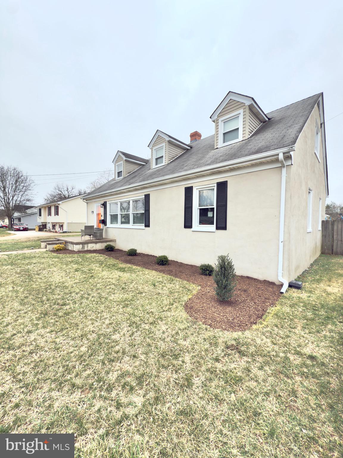 MAYFIELD - Residential