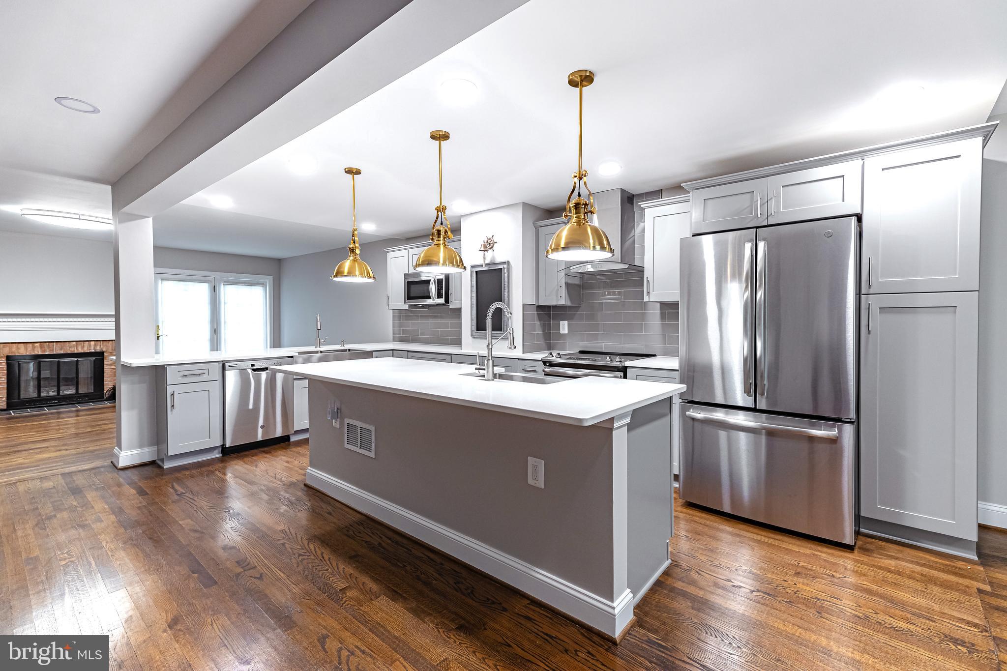 WESTMORELAND SQUARE - Residential