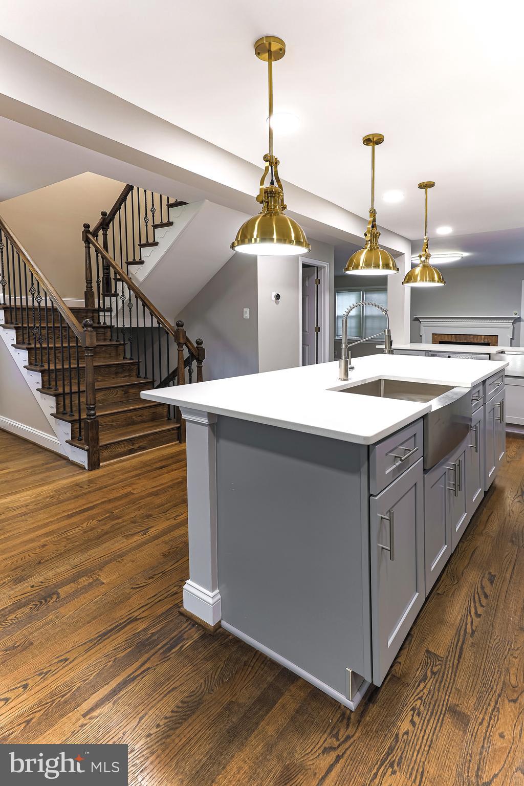 WESTMORELAND SQUARE - Residential