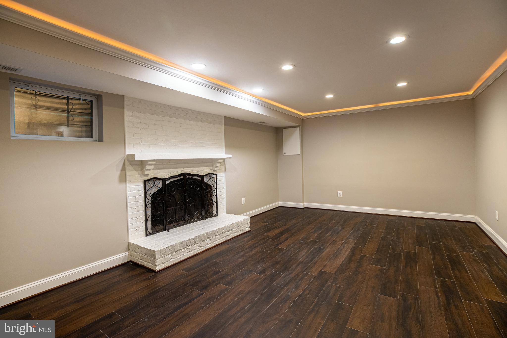 WESTMORELAND SQUARE - Residential