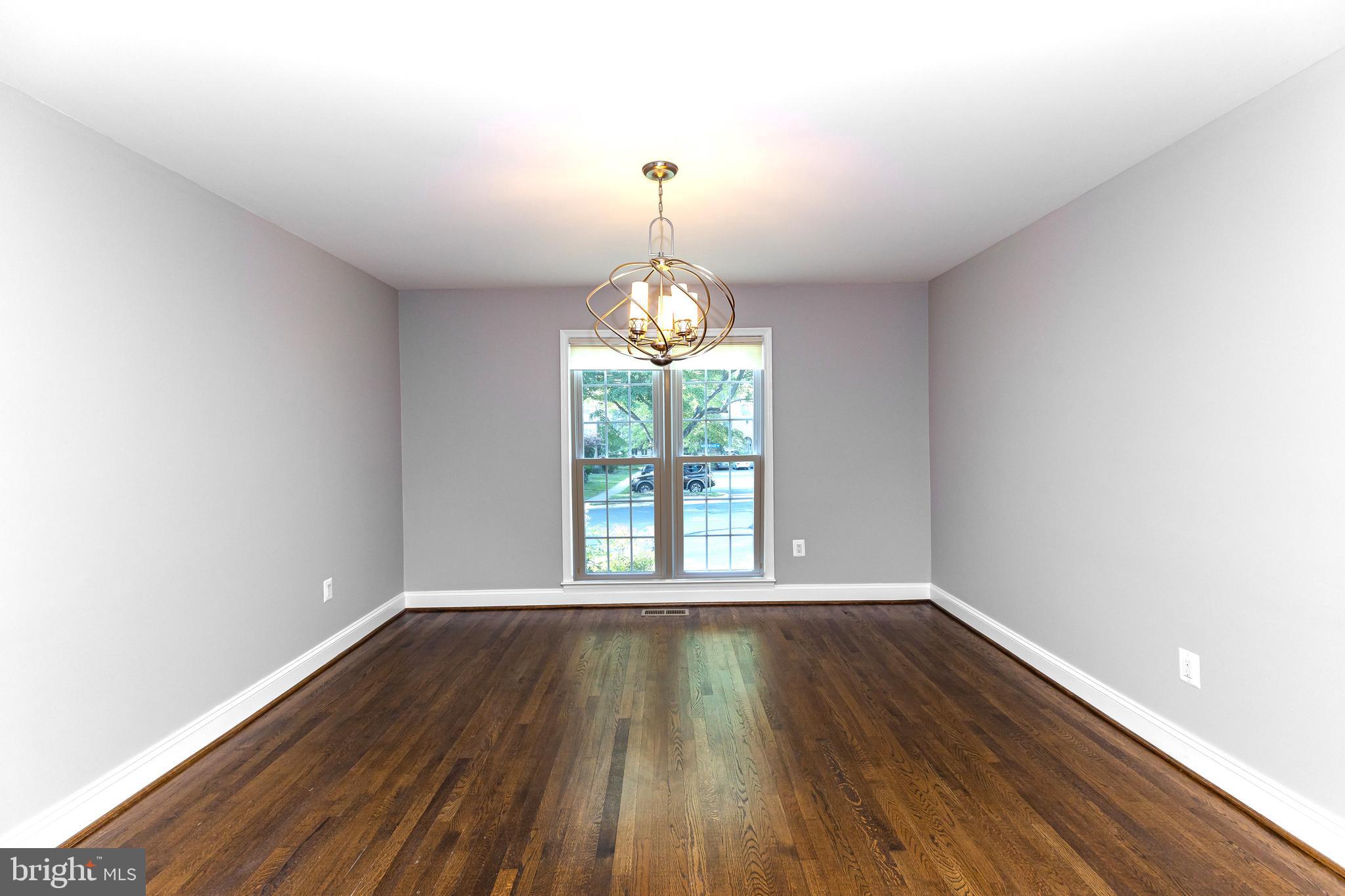 WESTMORELAND SQUARE - Residential