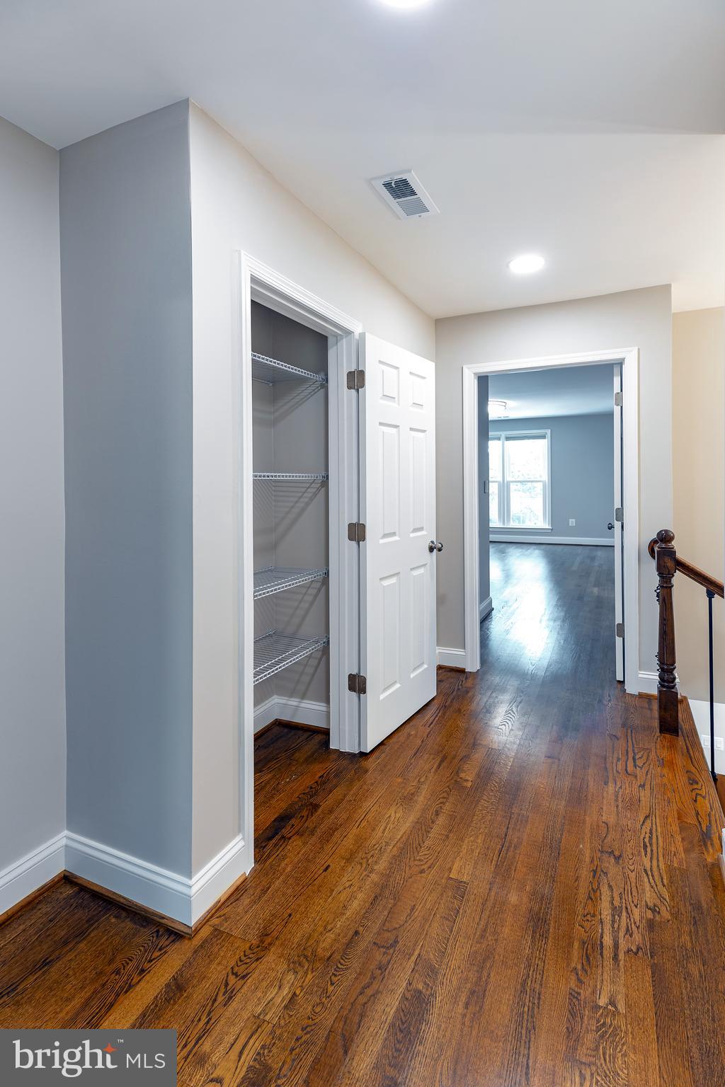 WESTMORELAND SQUARE - Residential