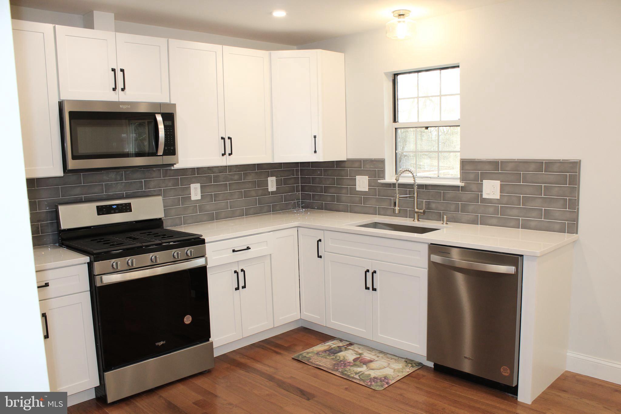 DAWSONS RIDGE - Residential Lease