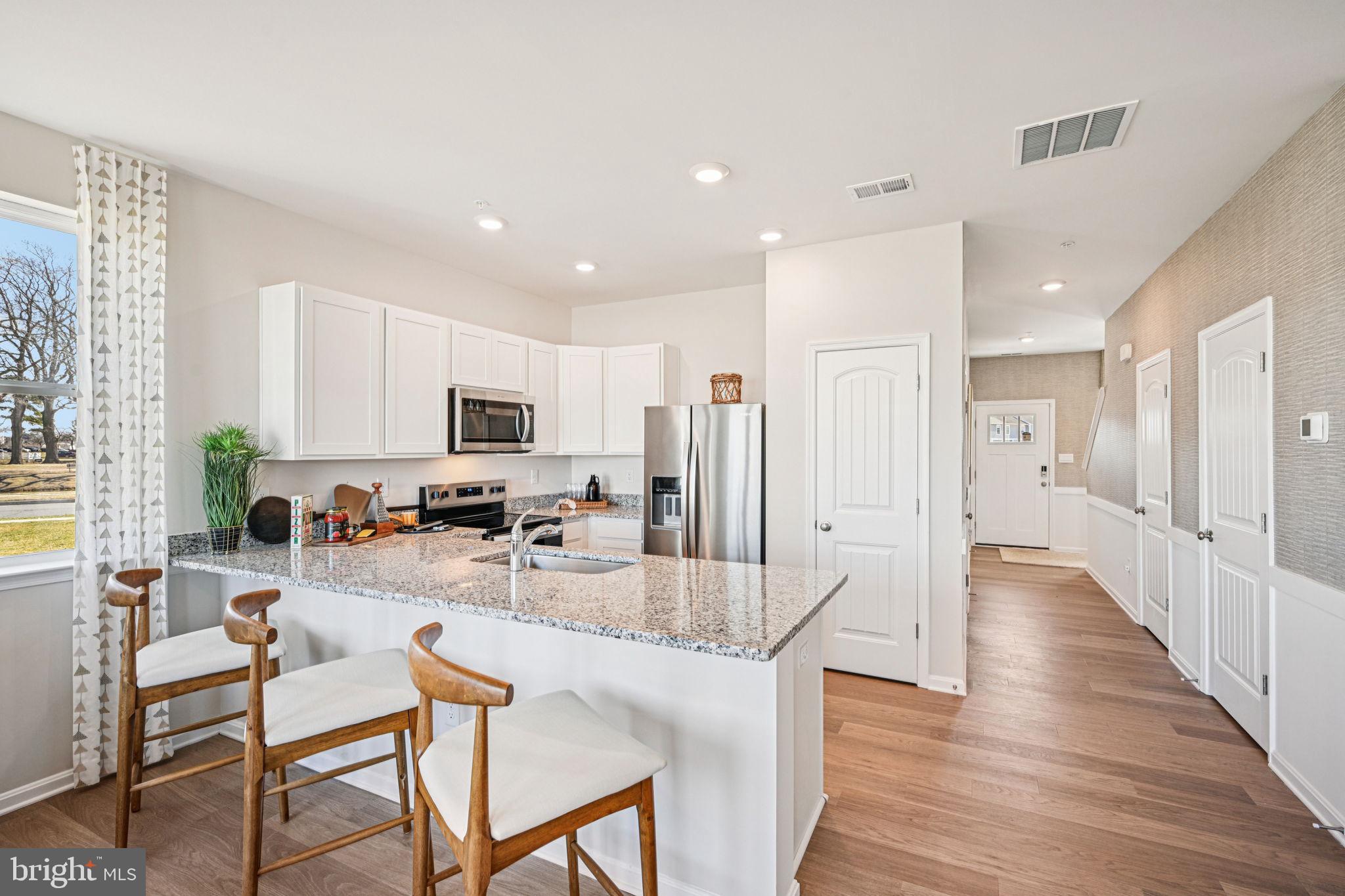 INGRAM VILLAGE - Residential