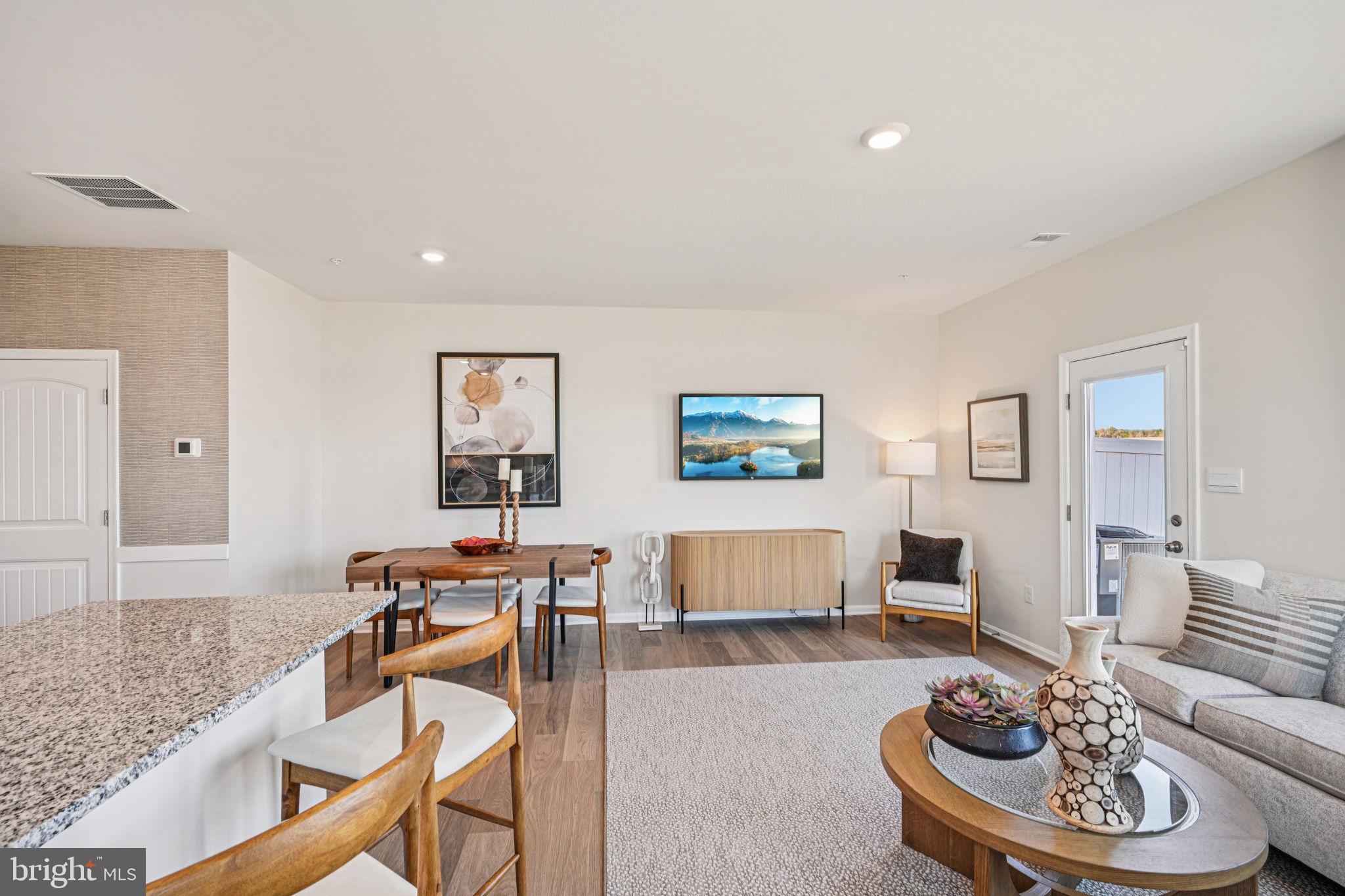 INGRAM VILLAGE - Residential