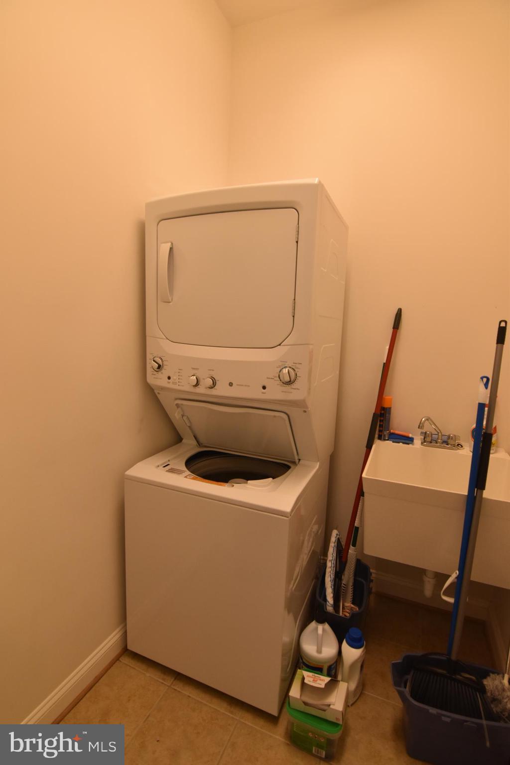 LEONARDTOWN LANDING - Residential Lease