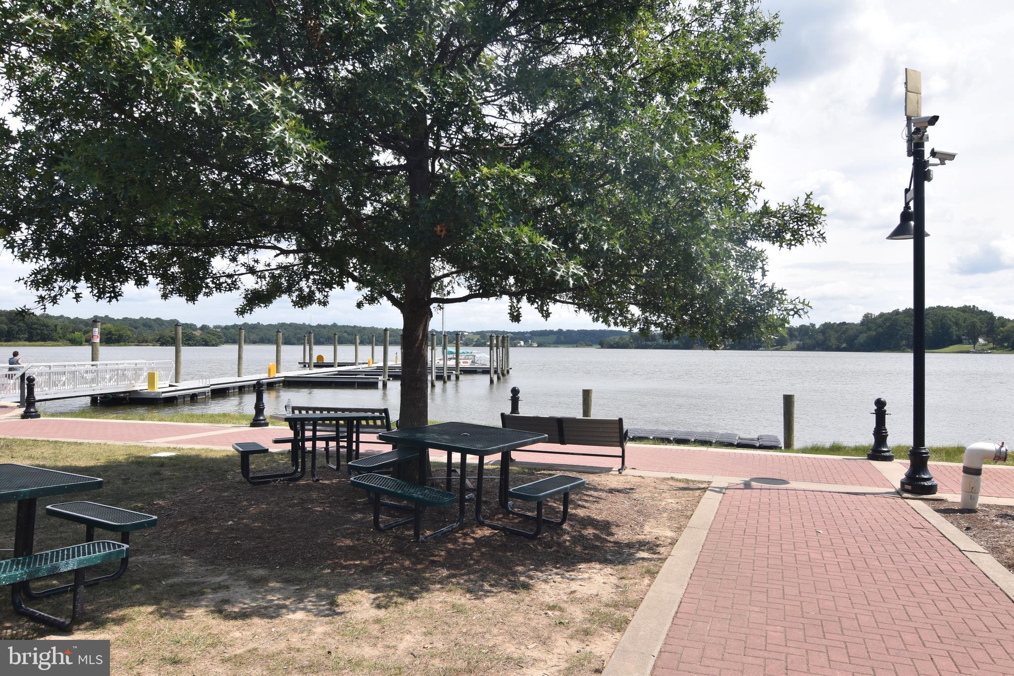 LEONARDTOWN LANDING - Residential Lease