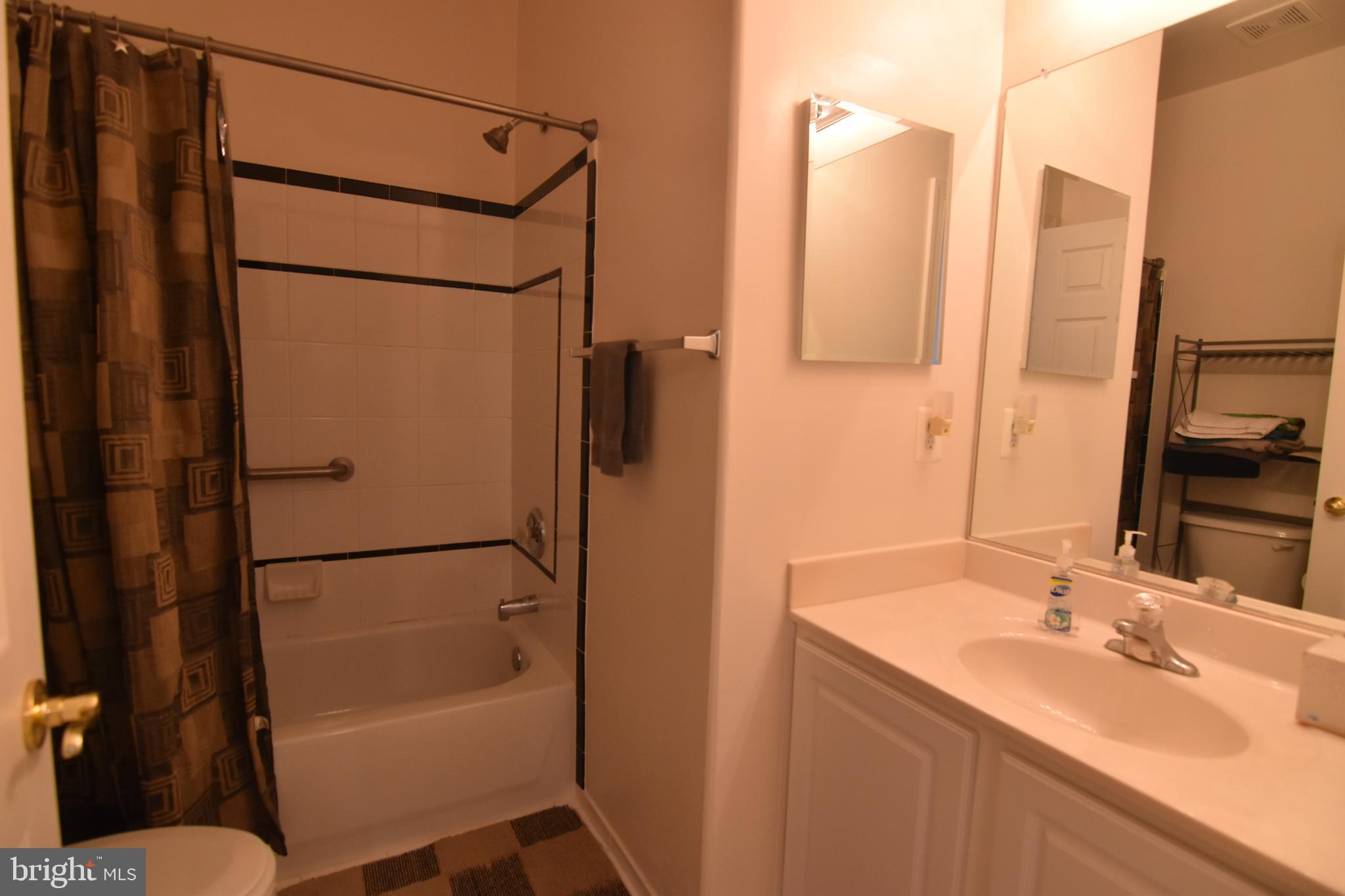 LEONARDTOWN LANDING - Residential Lease