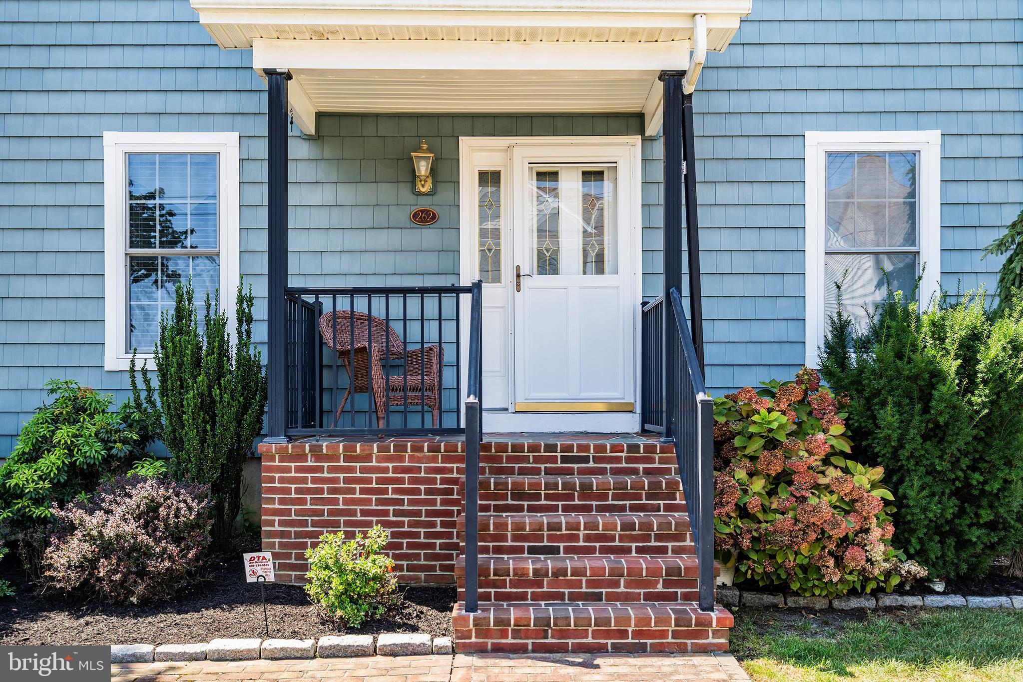 262 EVERGREEN DRIVE